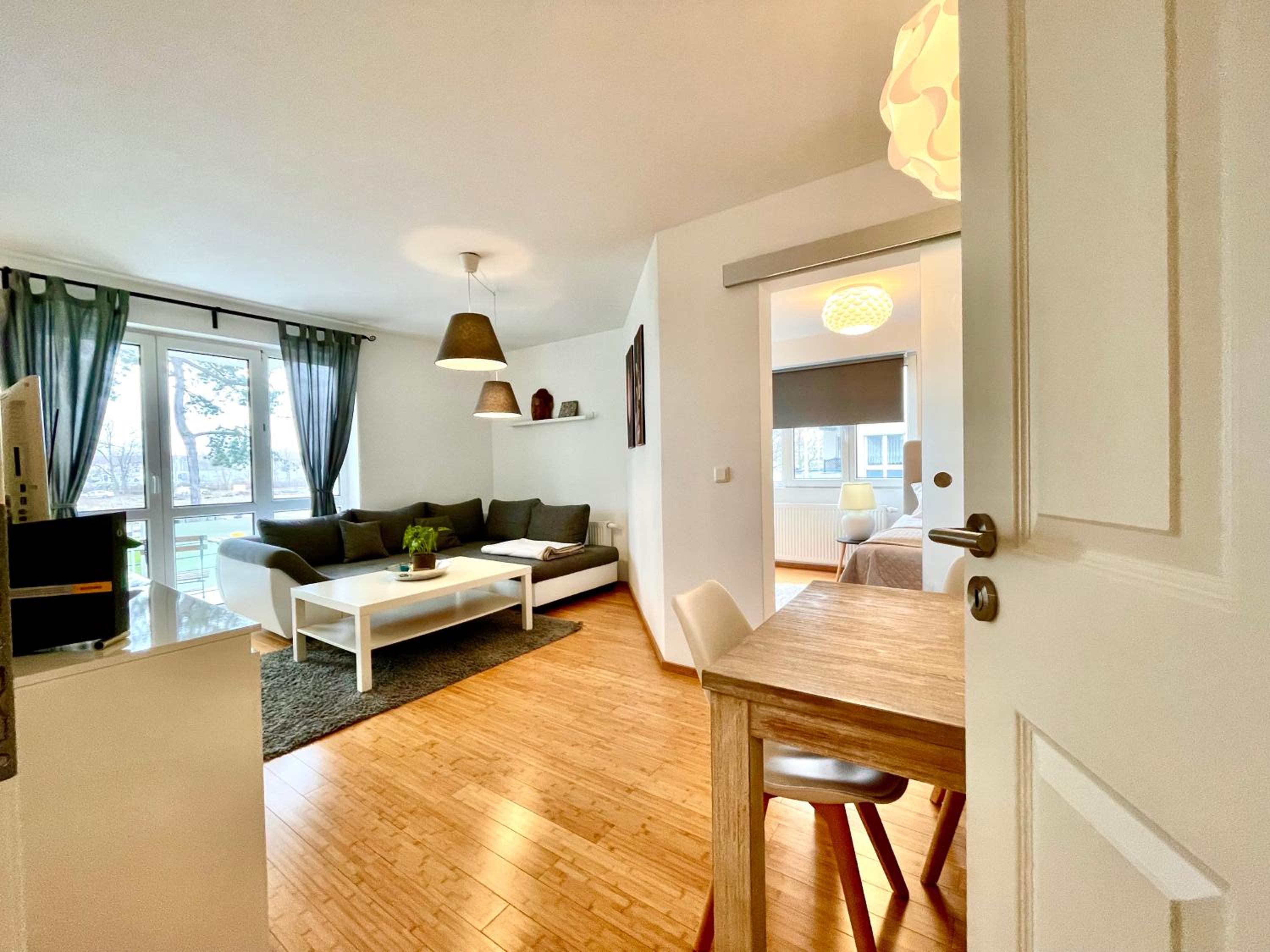 One-Bedroom Apartment - Photo 1