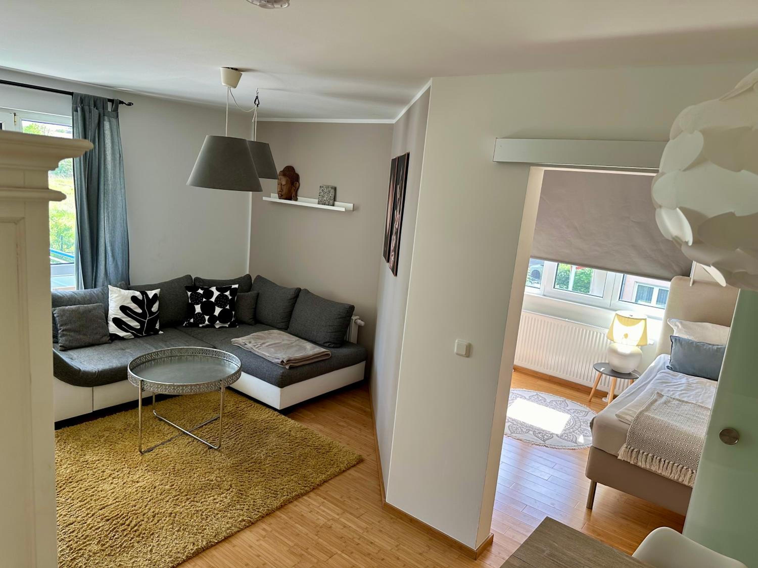 One-Bedroom Apartment - Photo 12