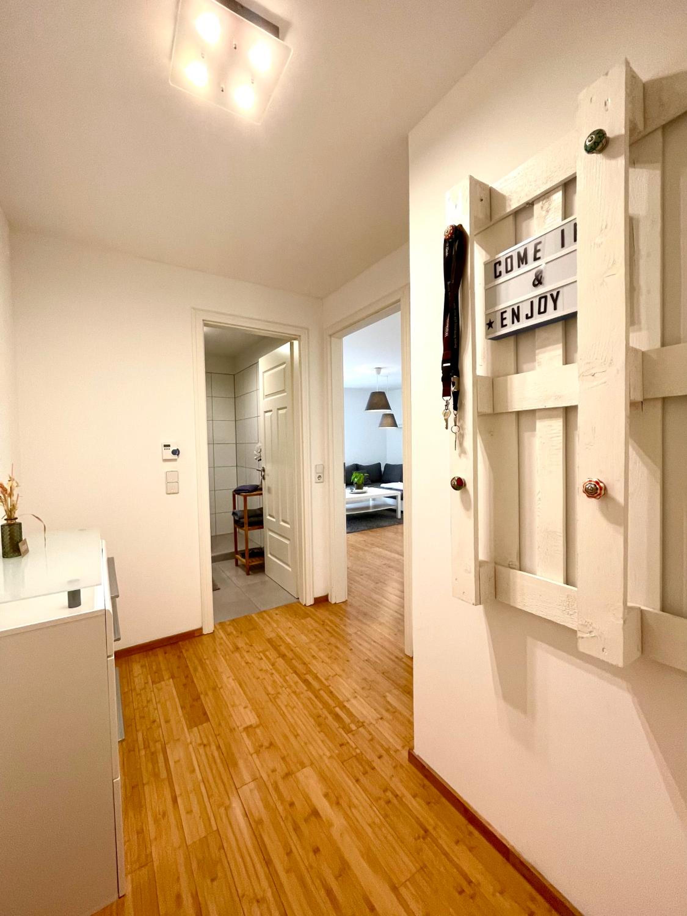One-Bedroom Apartment - Photo 3