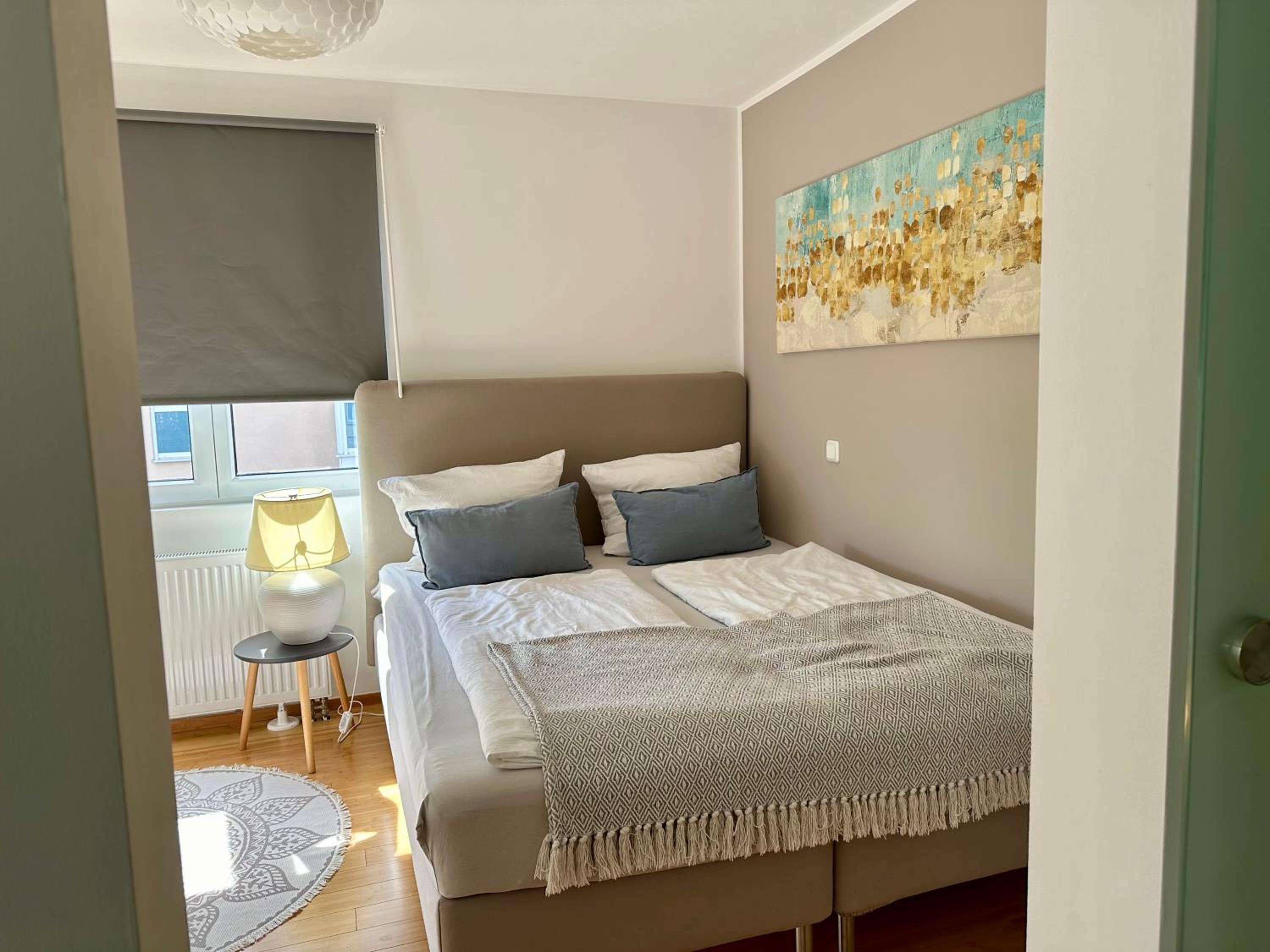 One-Bedroom Apartment - Photo 14