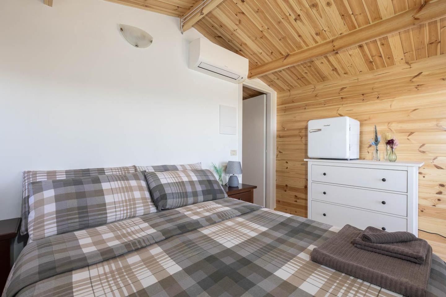 One-Bedroom Bungalow photo 2