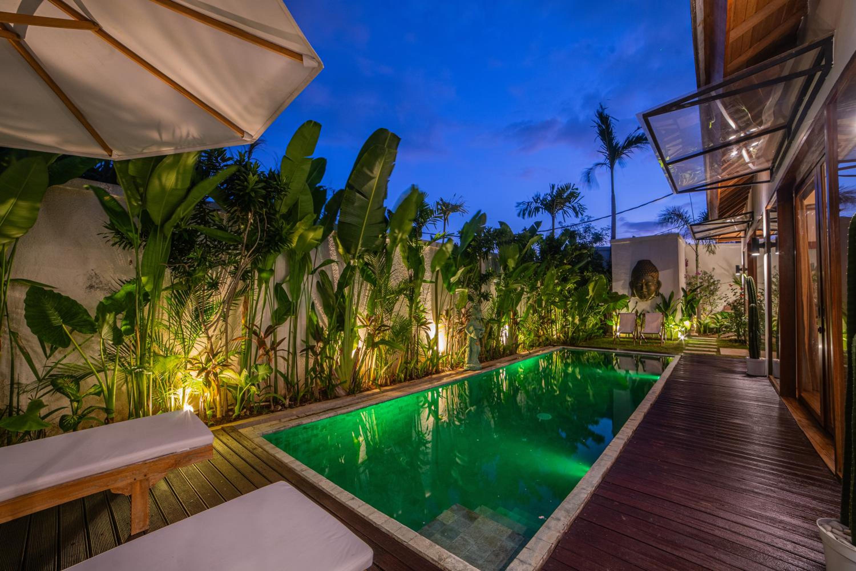 Villa with Private Pool - Photo 6