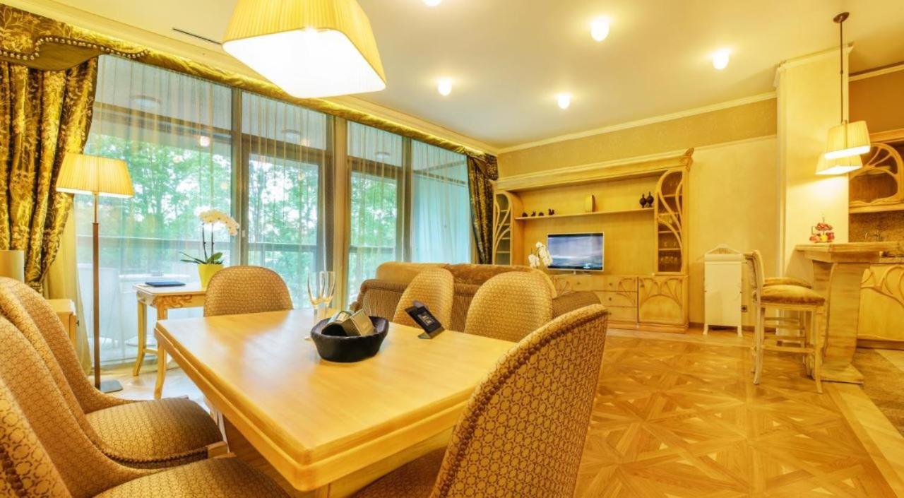 Deluxe Two-Bedroom Apartment With Spa Access With New Year Program    photo 2