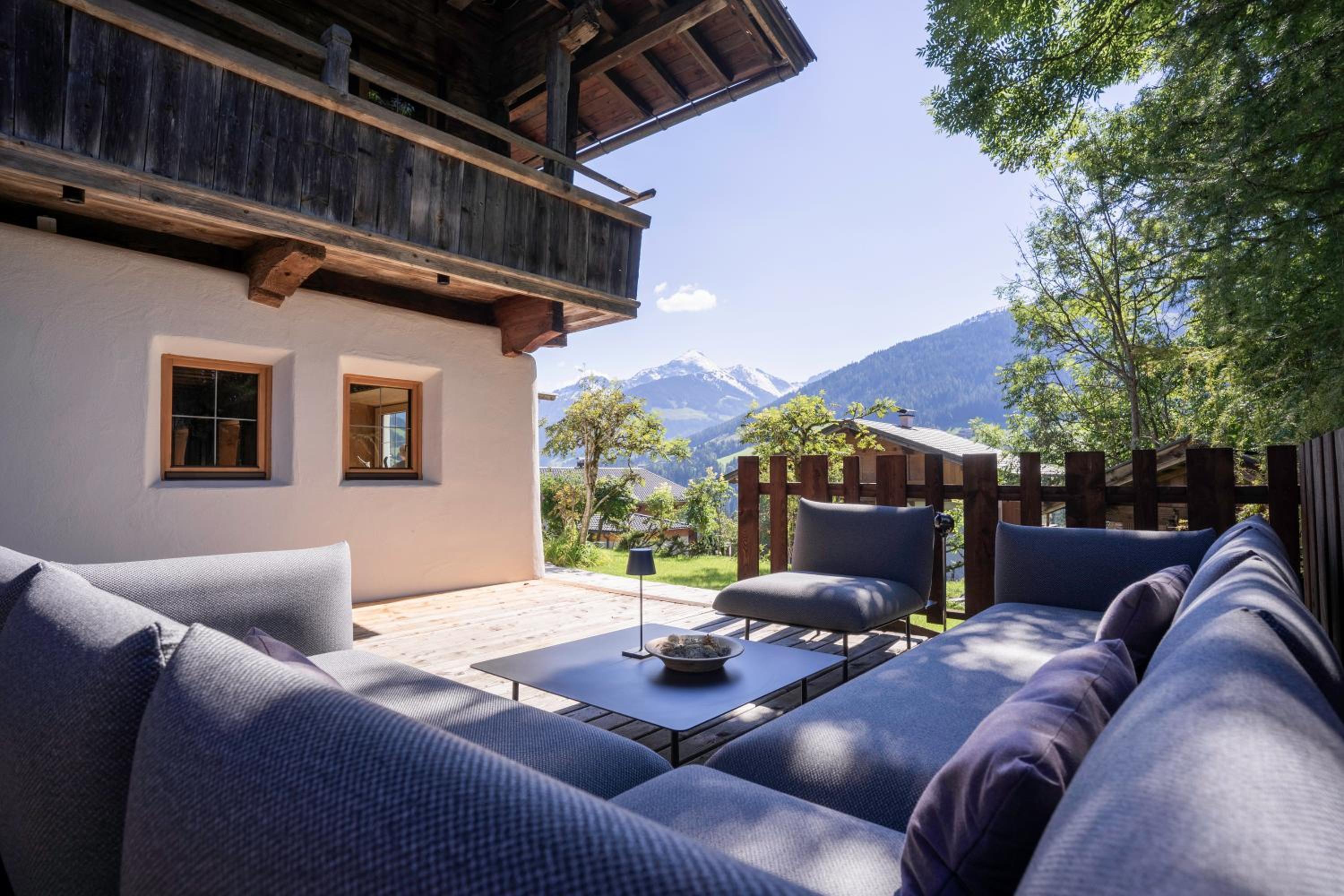 Villa photo 2