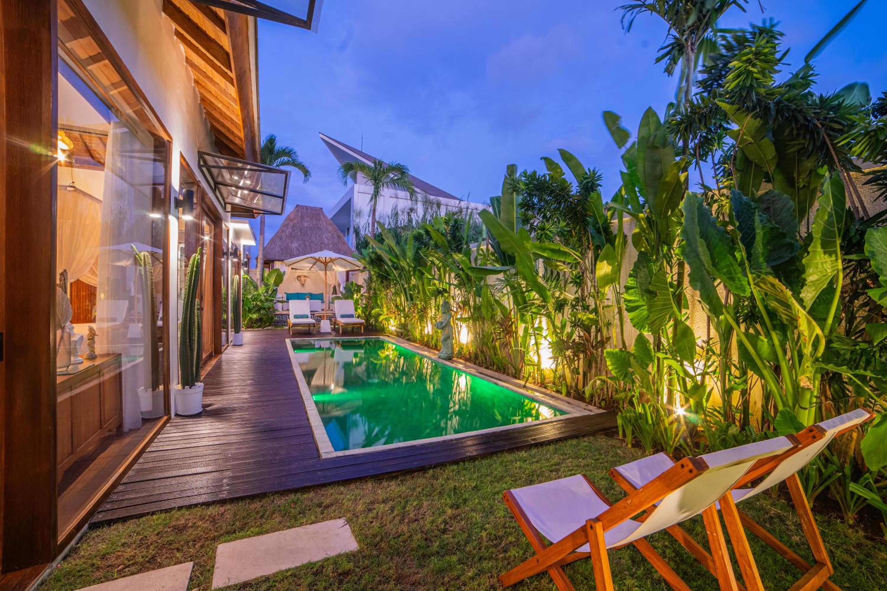 Villa with Private Pool - Photo 5