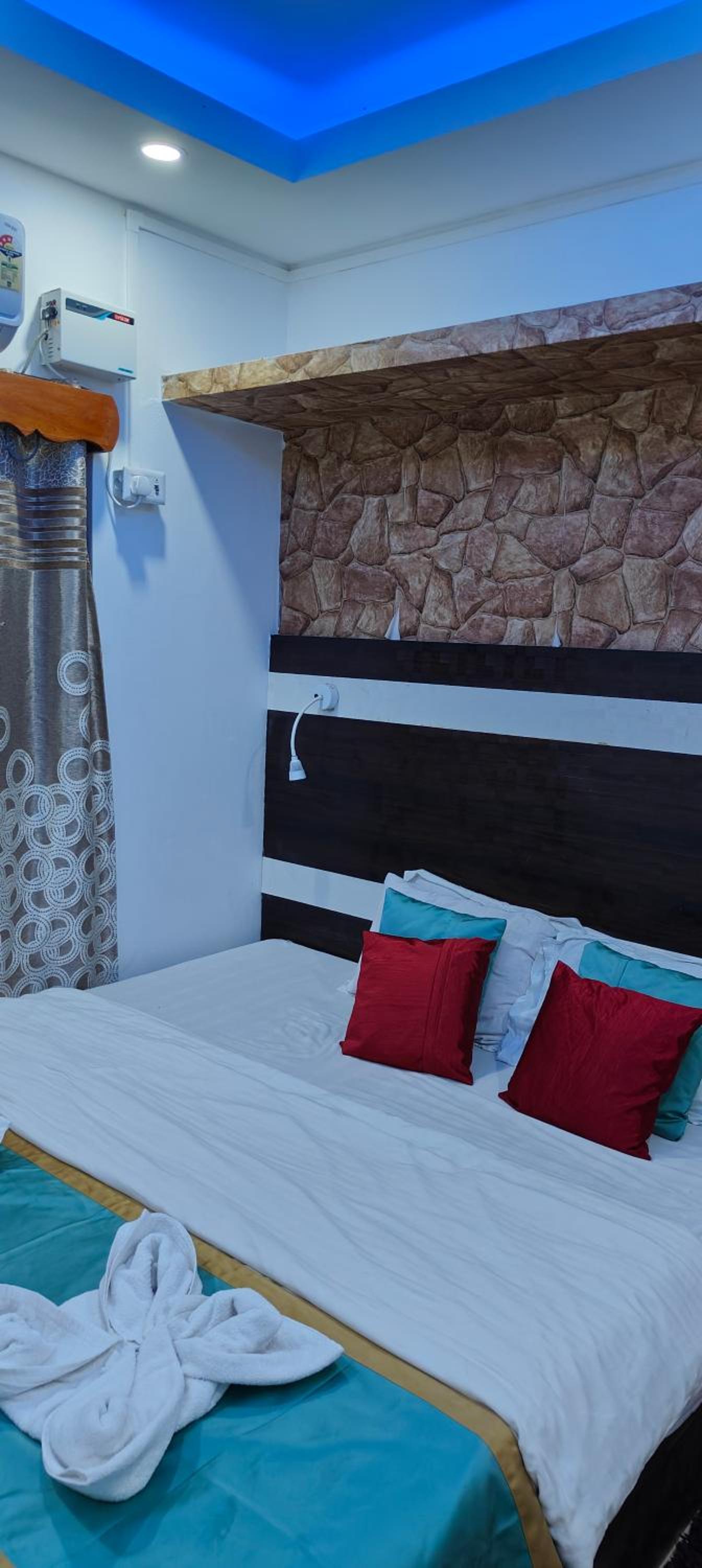 Double or Twin Room photo 2