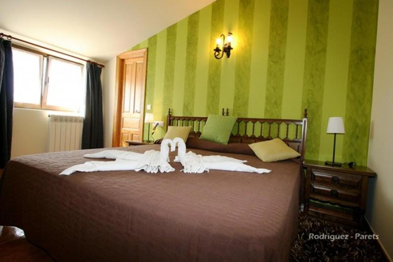 Standard Double Room - Photo 5