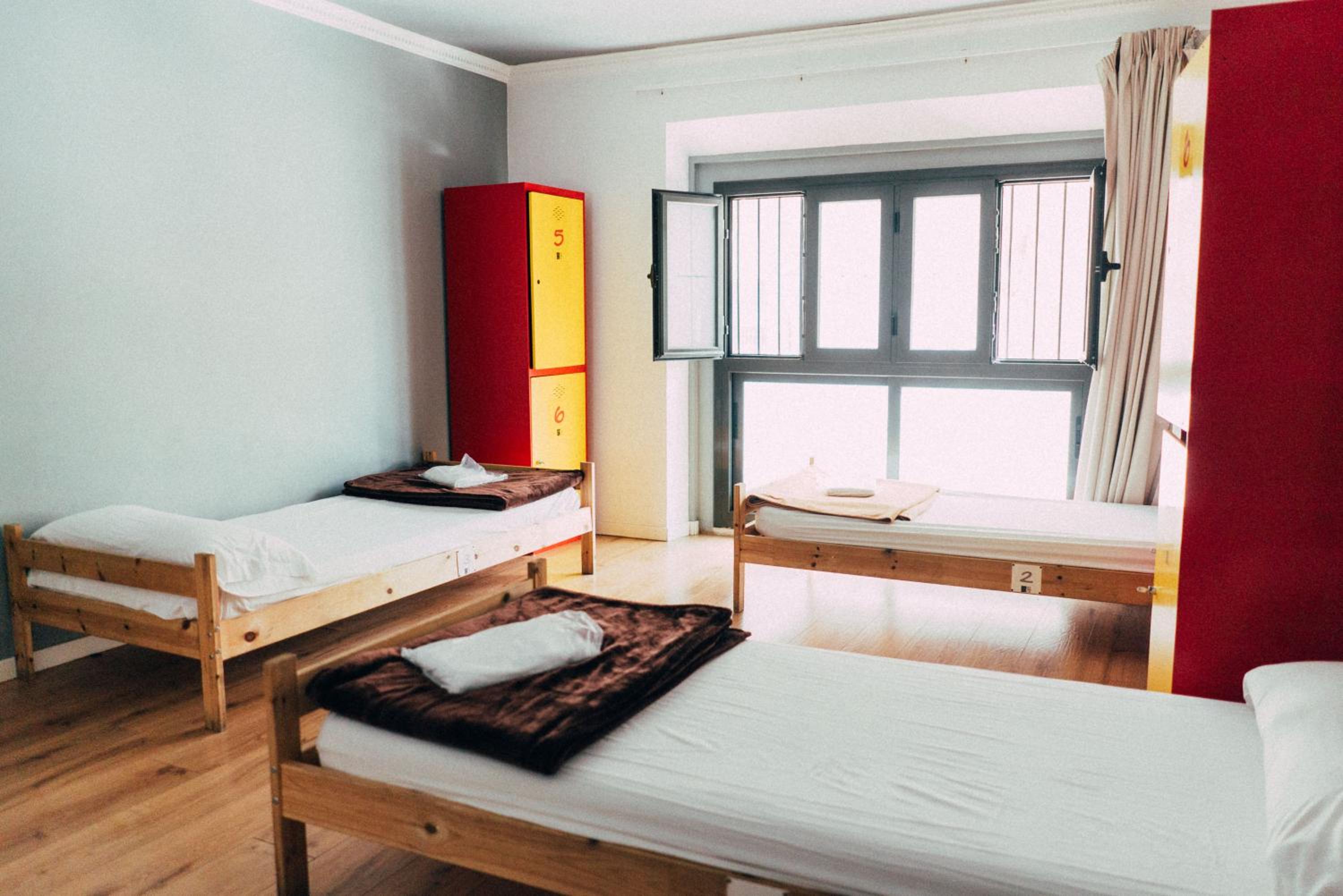 Bed in 3 Mixed Dormitory Room  photo 2