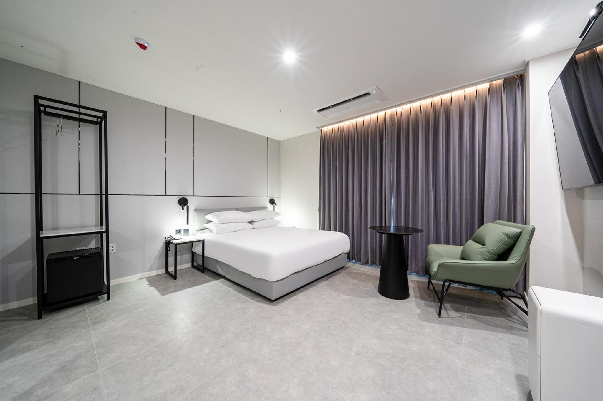 Superior Queen Room