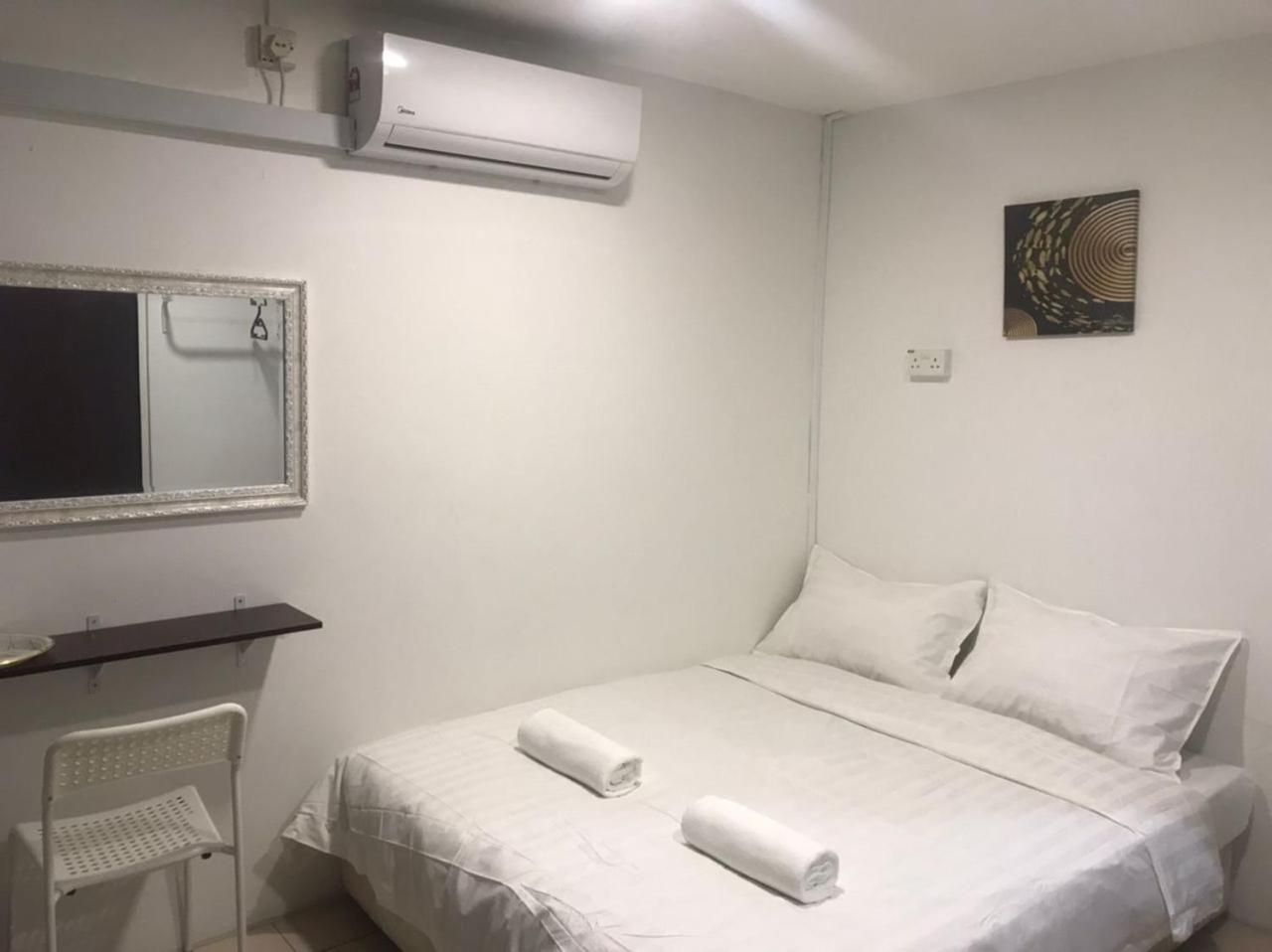 Standard Double or Twin Room - Photo 1