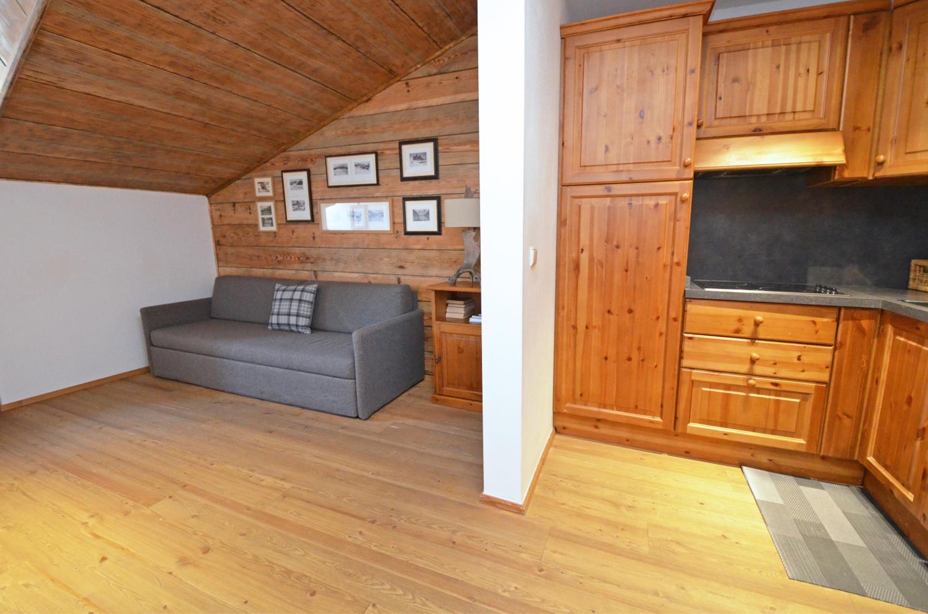 AT 112-12 - Two Room apartment without balcony photo 1