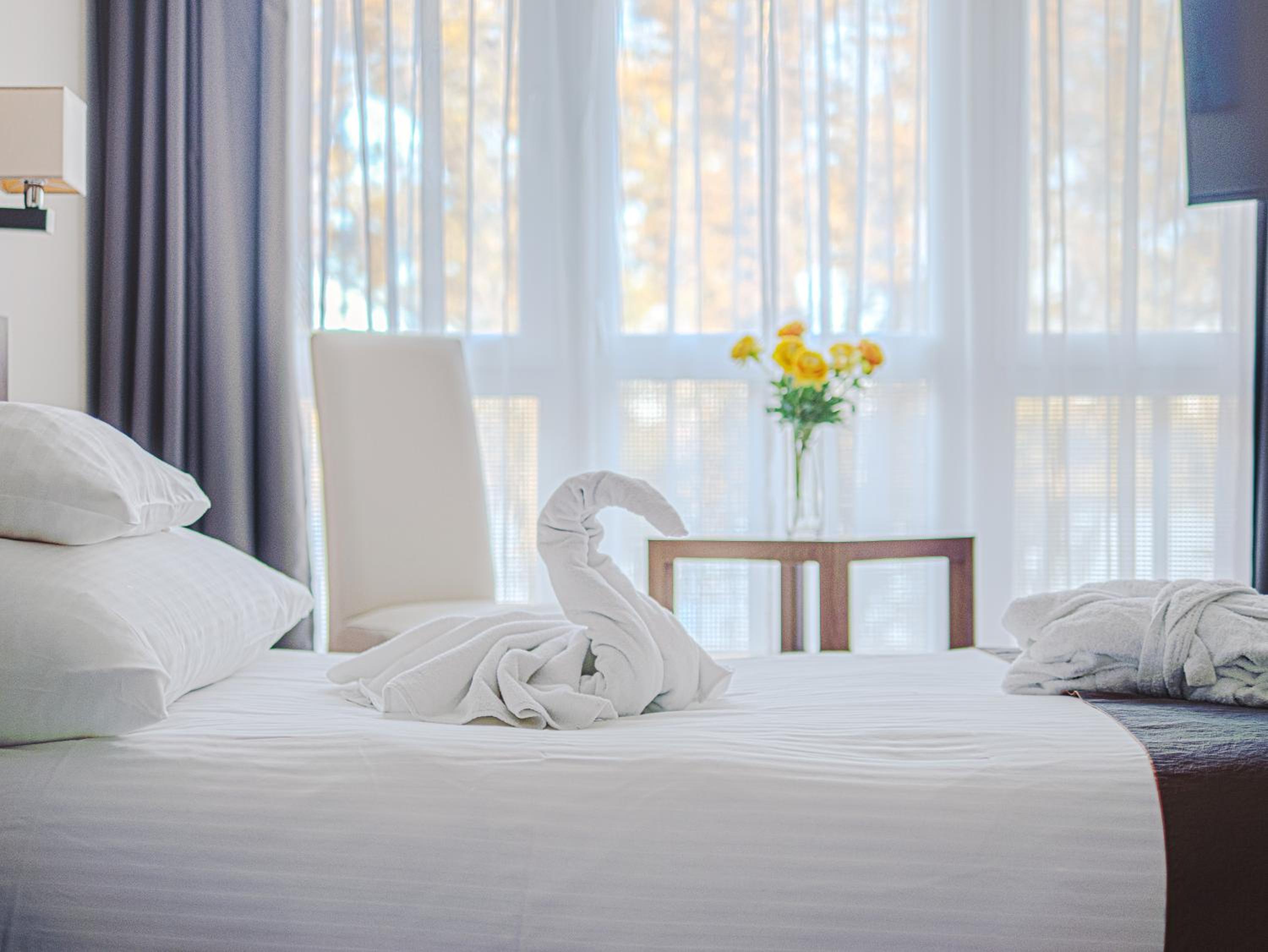 Double or Twin Room with Balcony - Photo 5
