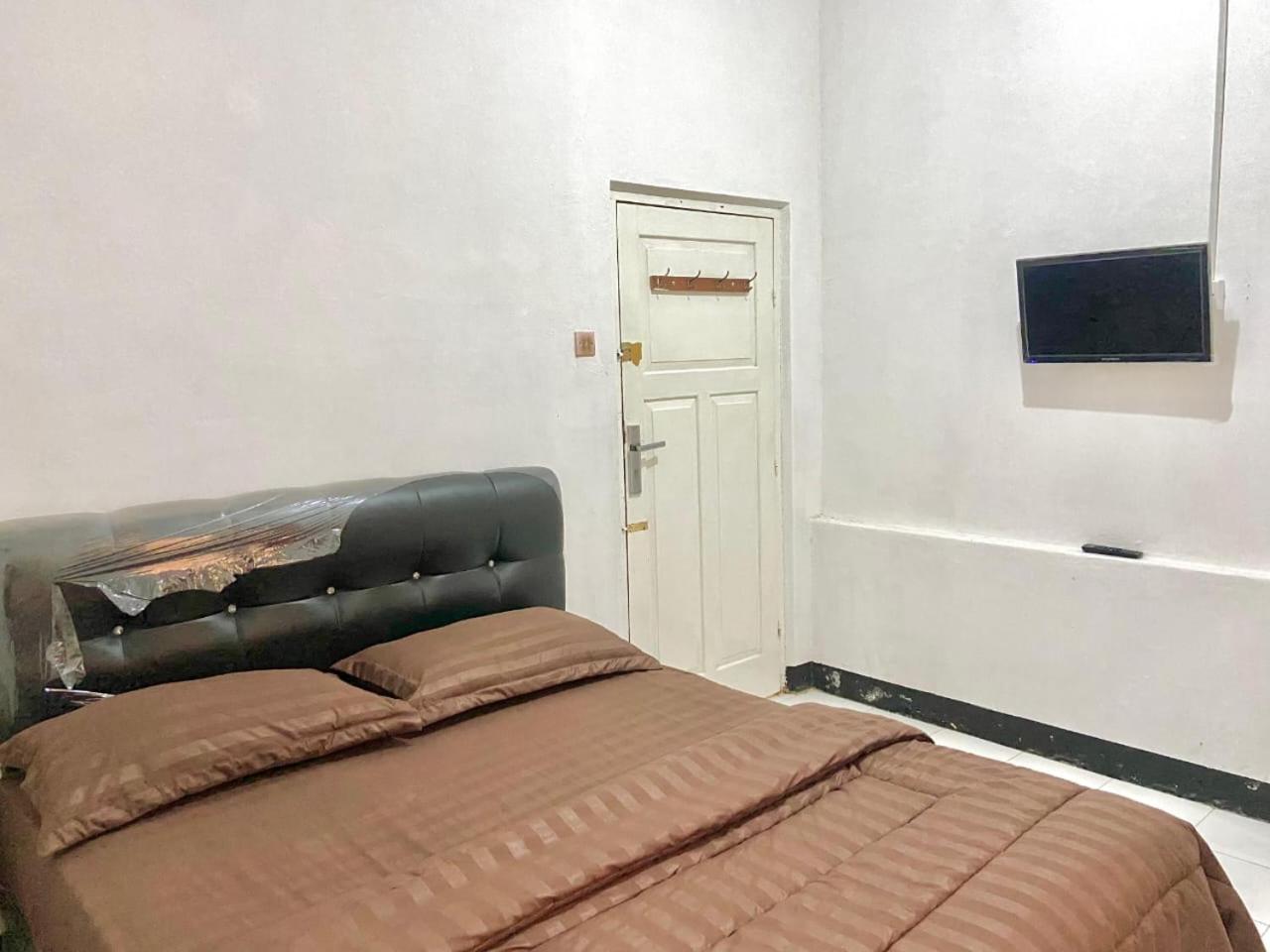 Double Room With Private Bathroom photo 3