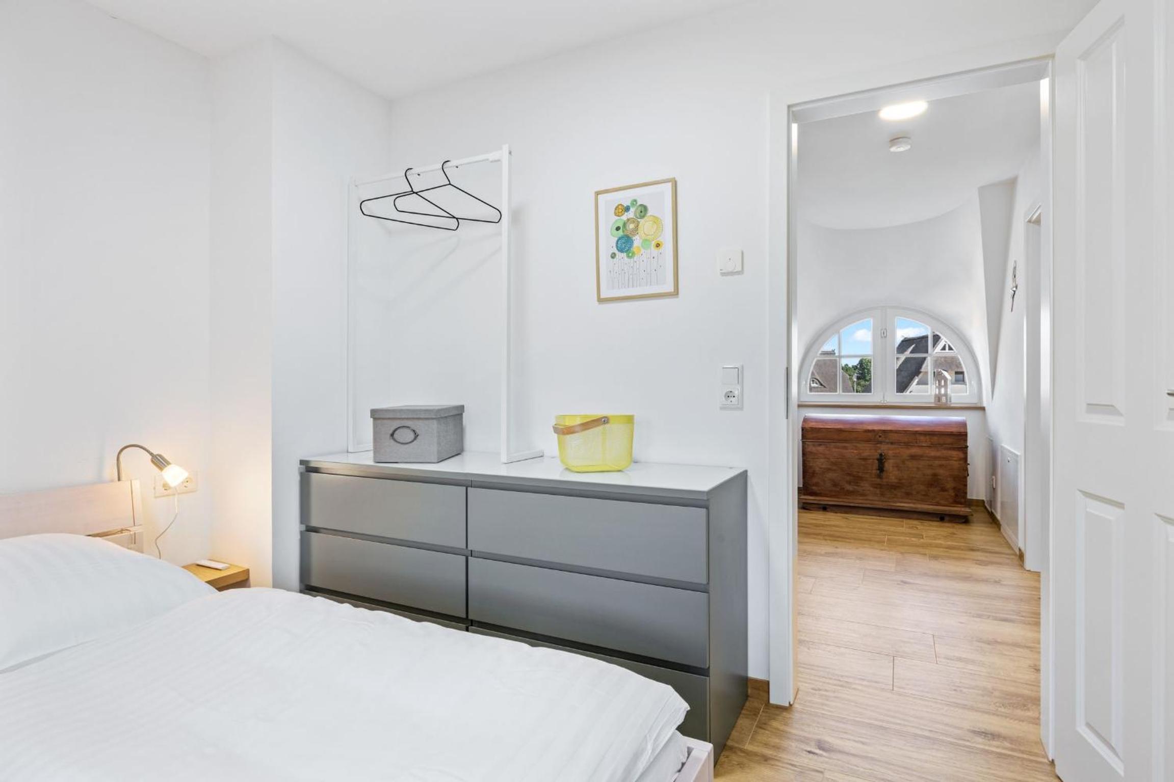 Three-Bedroom House photo 3