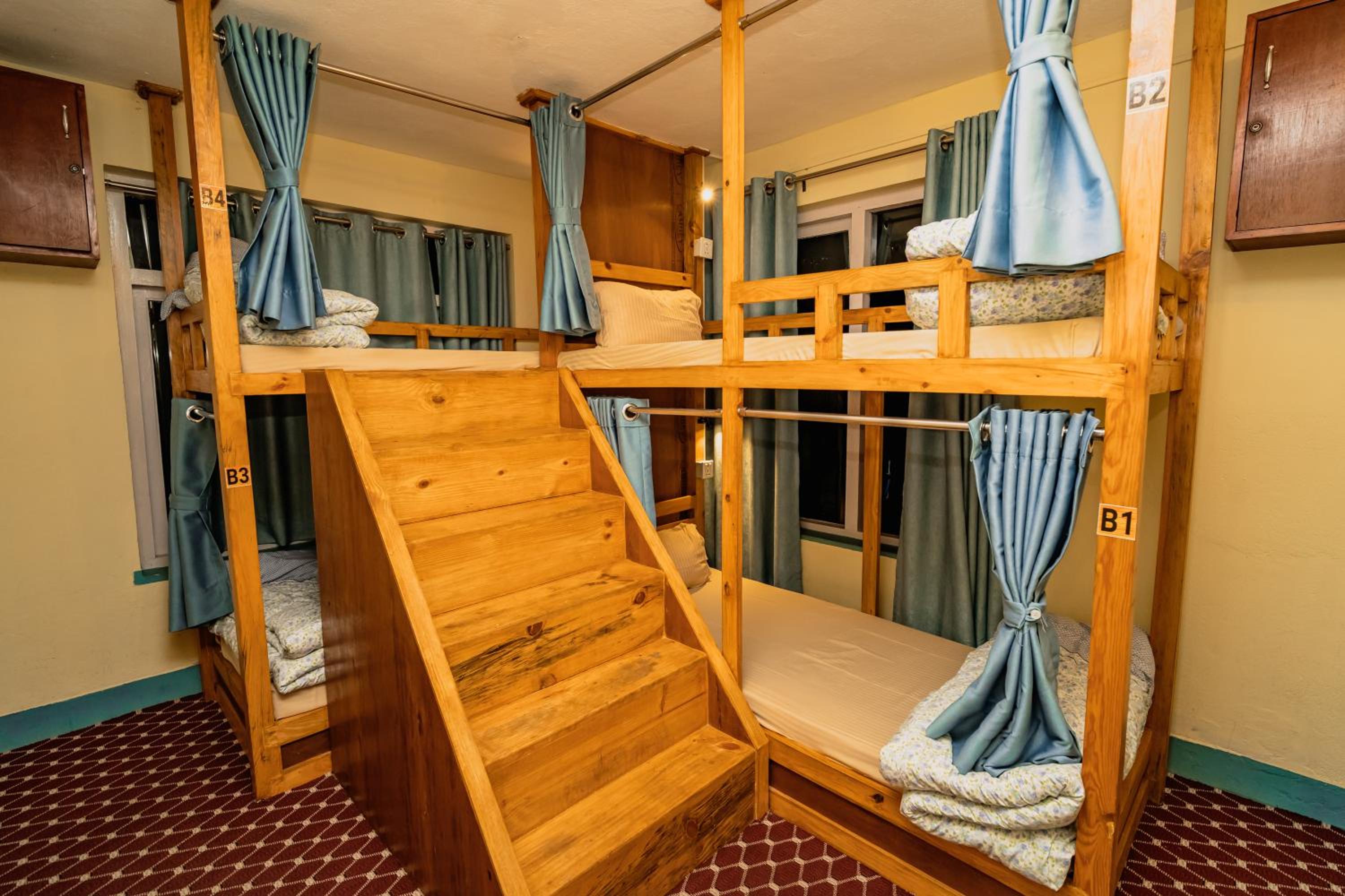Bed in 6-Bed Mixed Dormitory Room photo 2