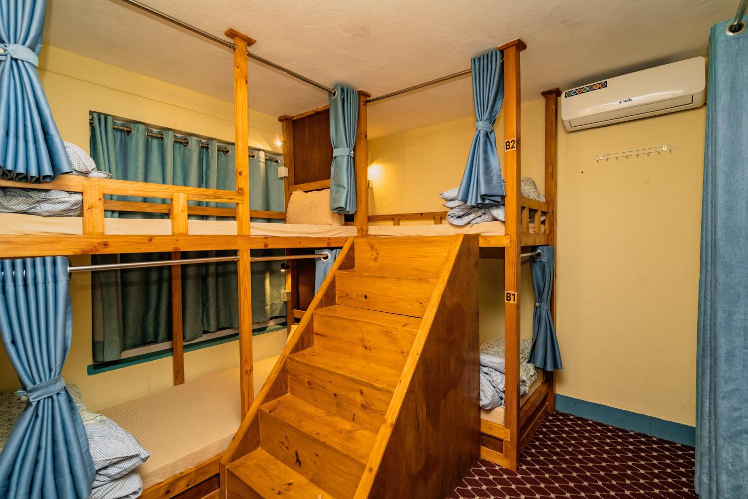 Bed in 4-Bed Female Dormitory Room photo 1