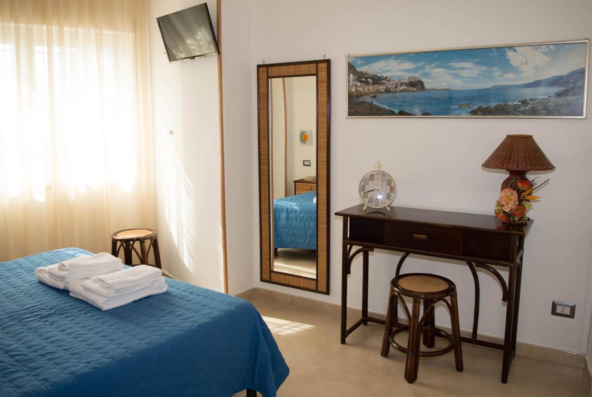 Deluxe Double Room with Sea View - Ground Floor
