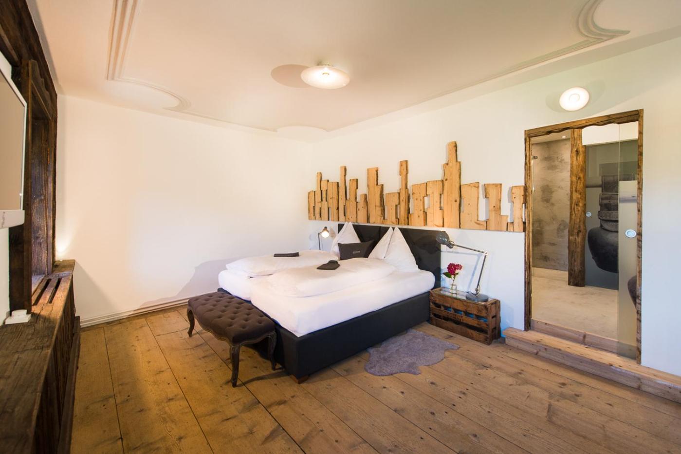 Superior Suite - Photo 1