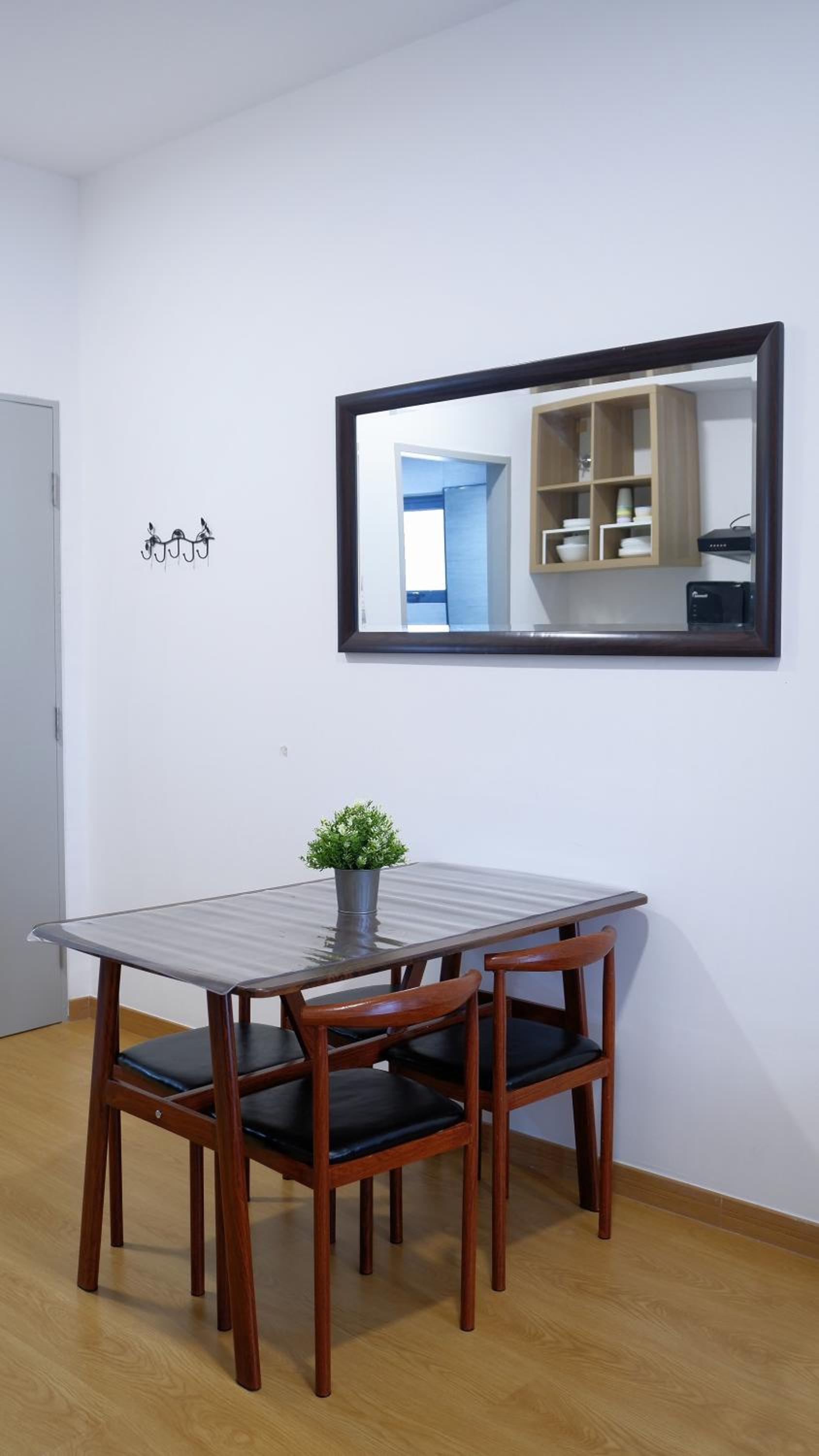 Two-Bedroom Standard Apartment photo 2