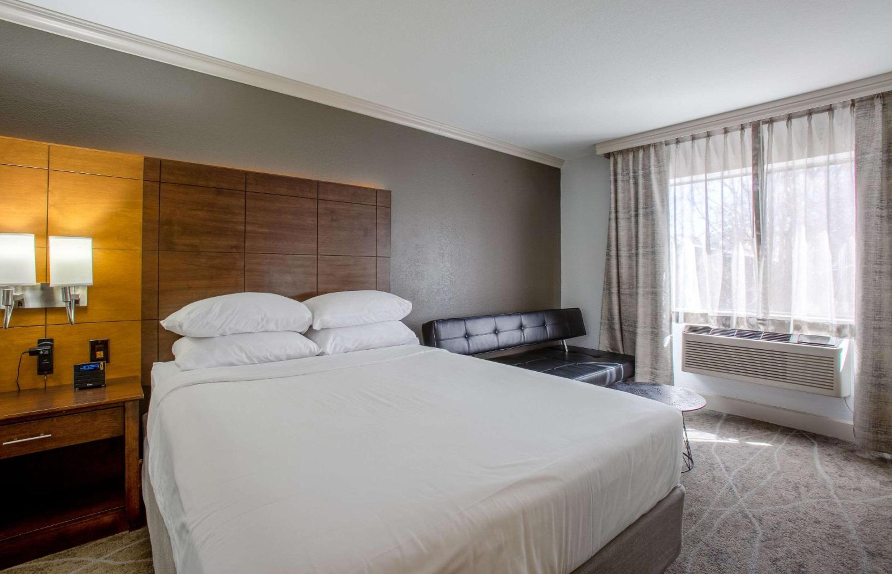 Room with Two Queen Beds and Sofa - Photo 10