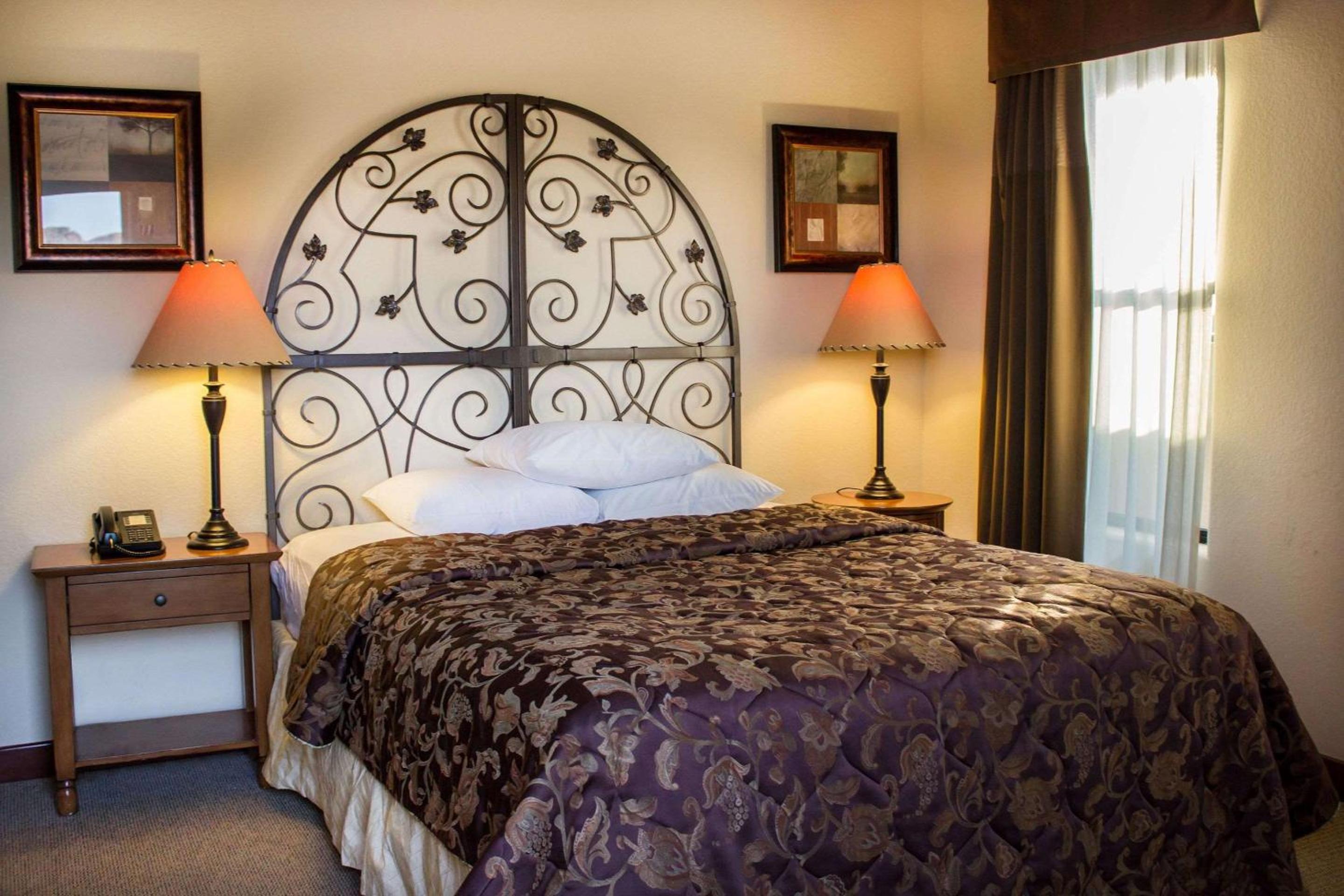 Two-Bedroom Connecting Junior Suite photo 1