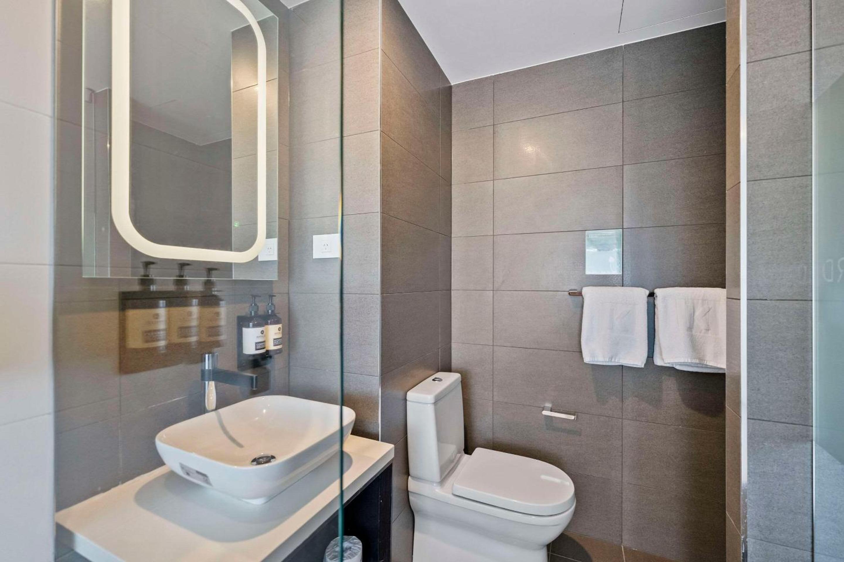Twin Room - Non-Smoking