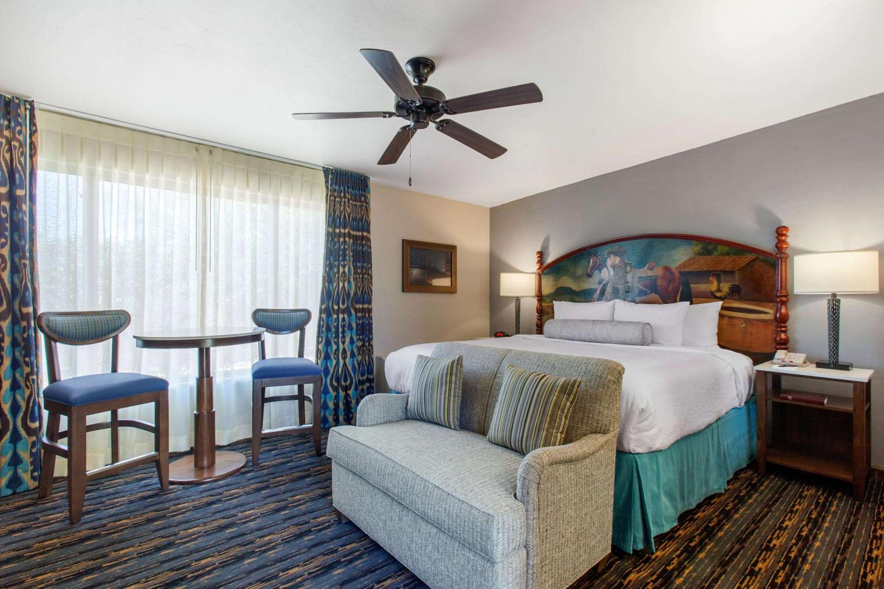 King Suite with Sofa Bed - Photo 6