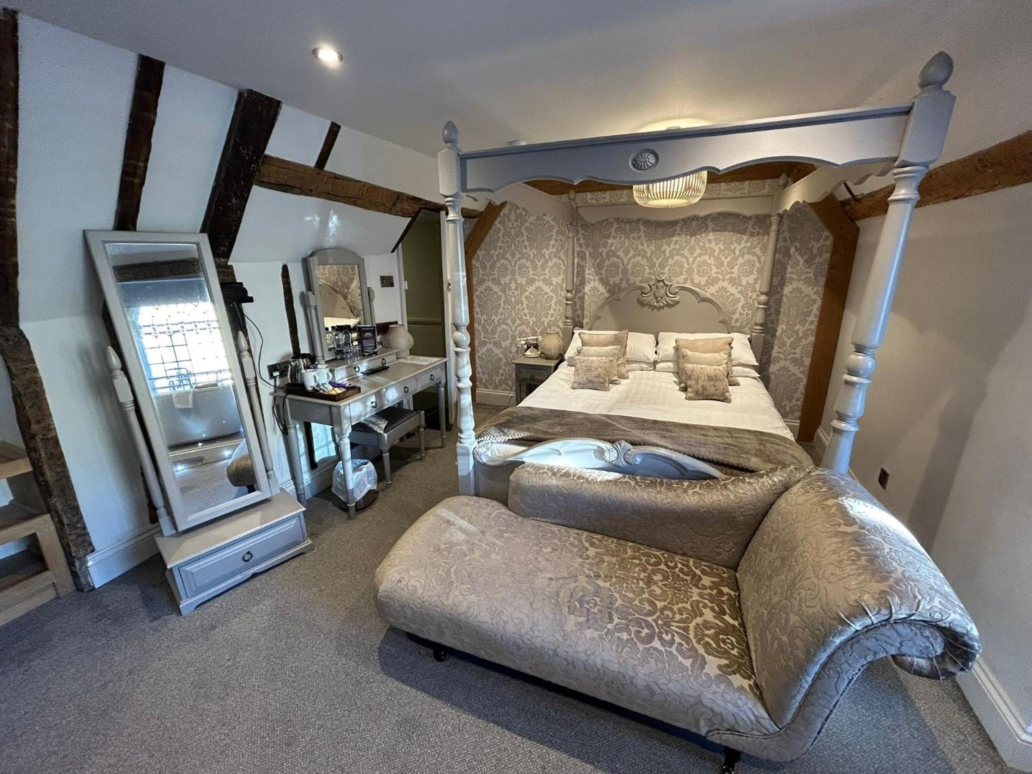 Deluxe Suite photo 1