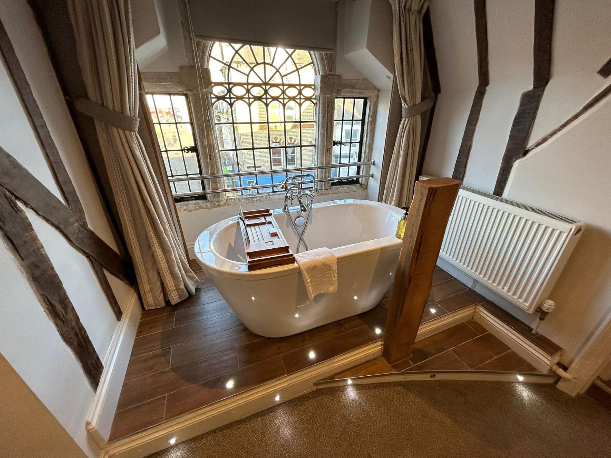 Deluxe Suite photo 2