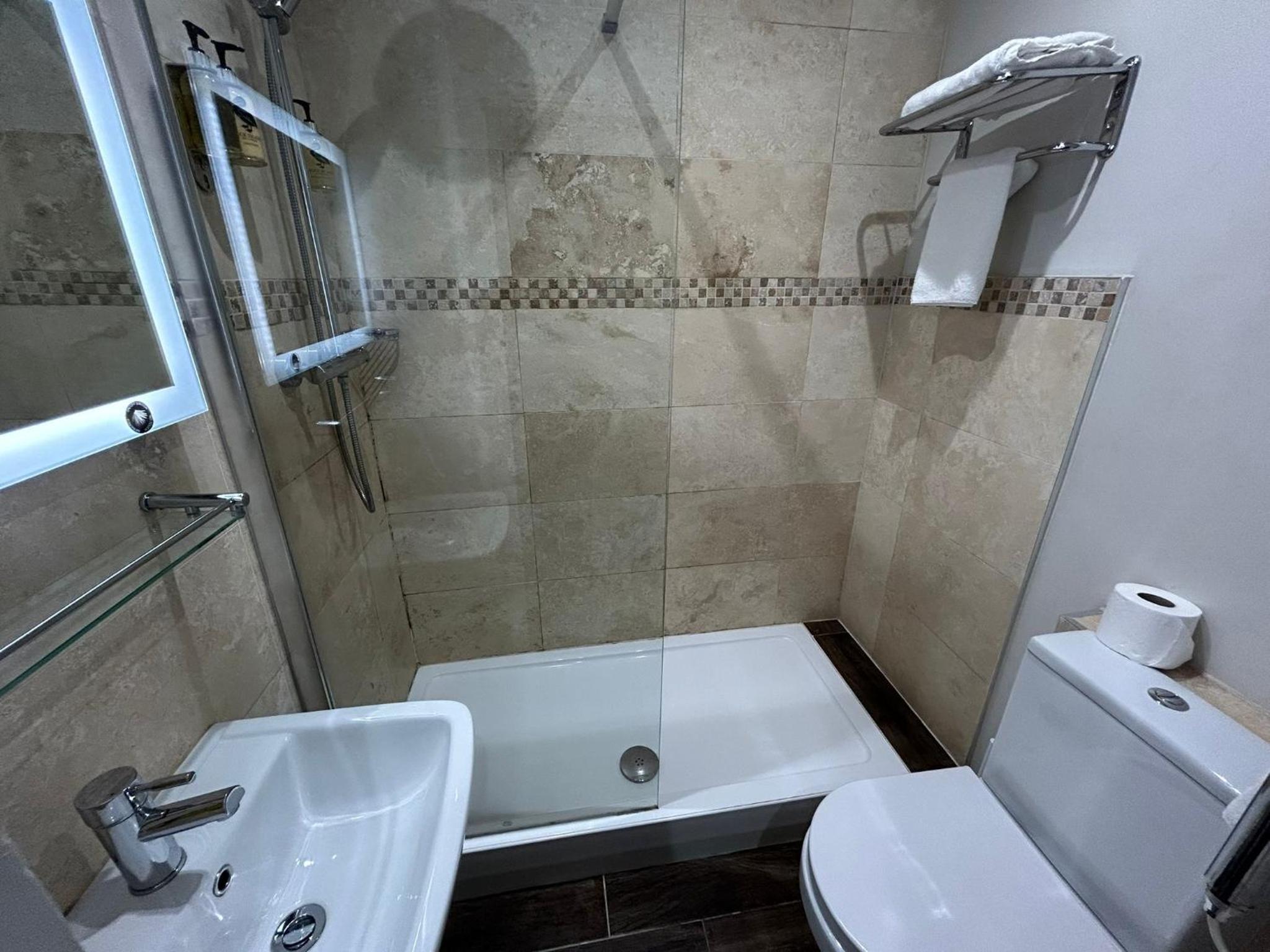 Single Room photo 2