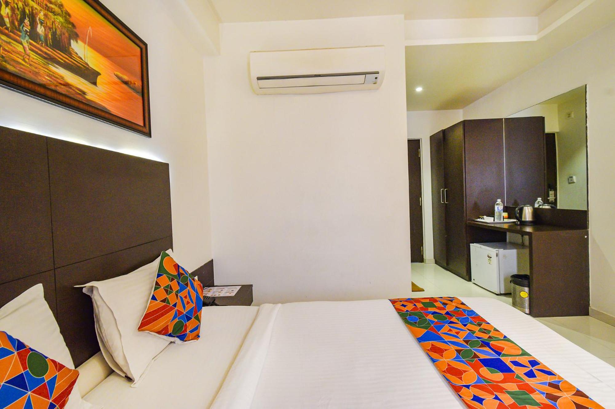 Deluxe Room - Photo 3
