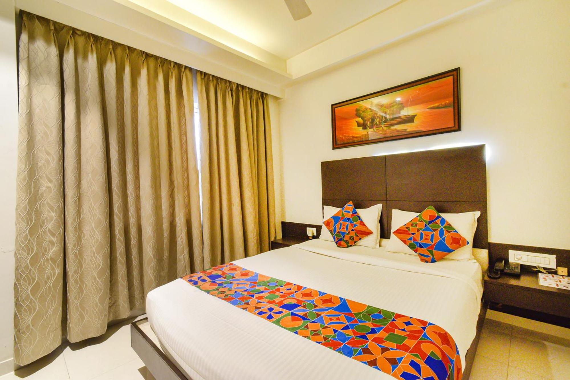 Deluxe Room - Photo 2
