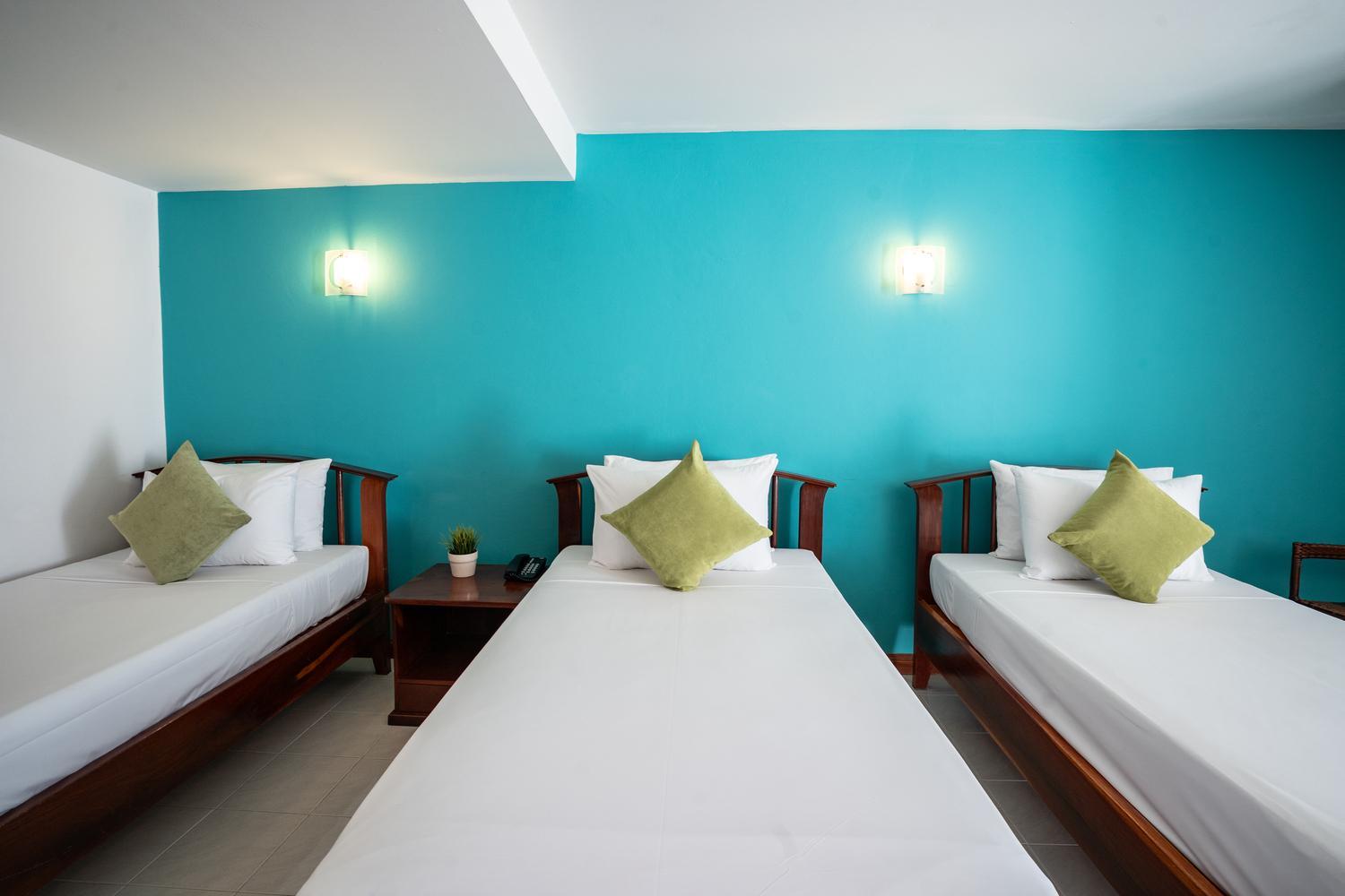 Triple Room with City View - Photo 8