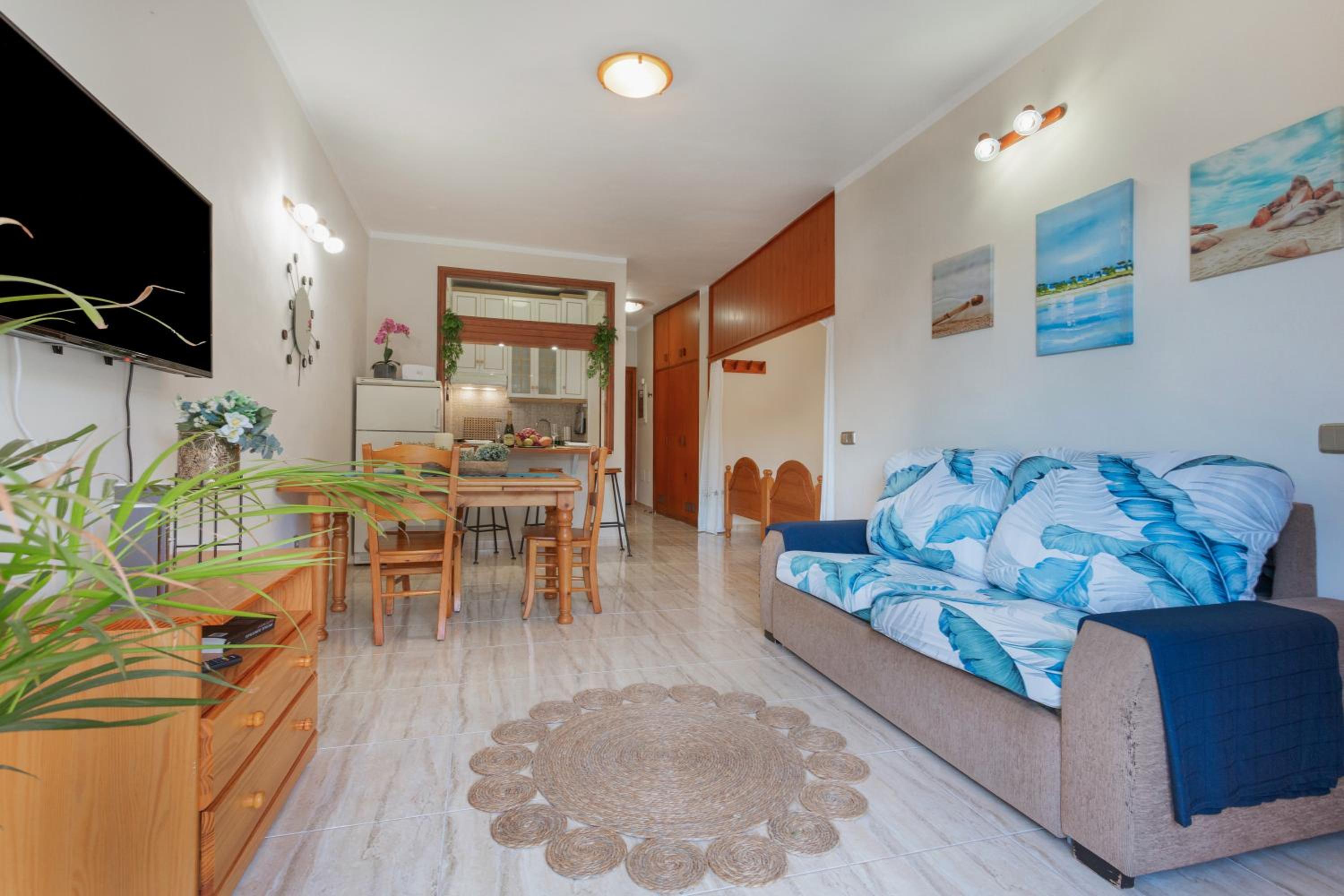 Apartamento de un dormitorio superior con balcón
