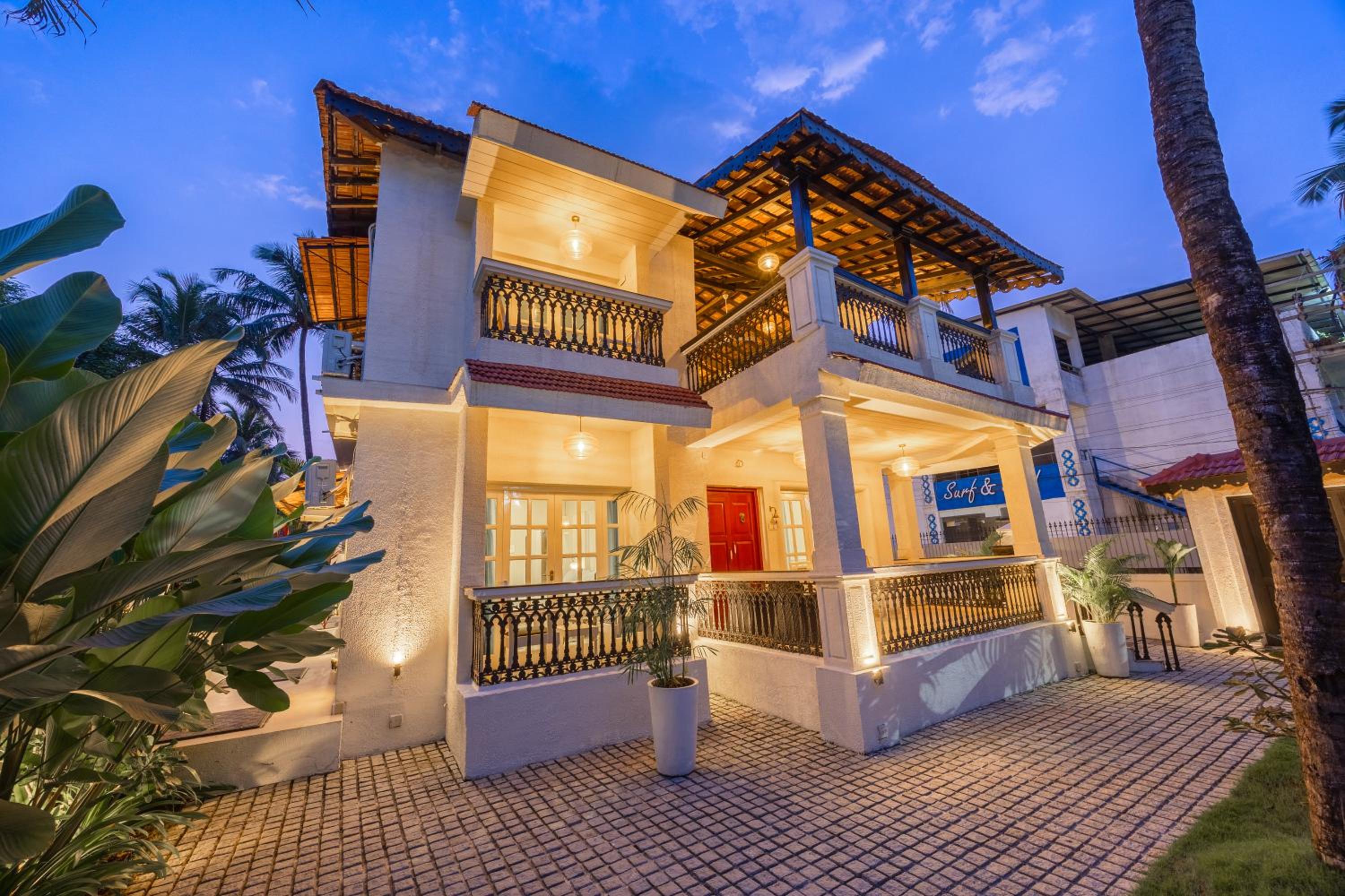 Villa photo 2