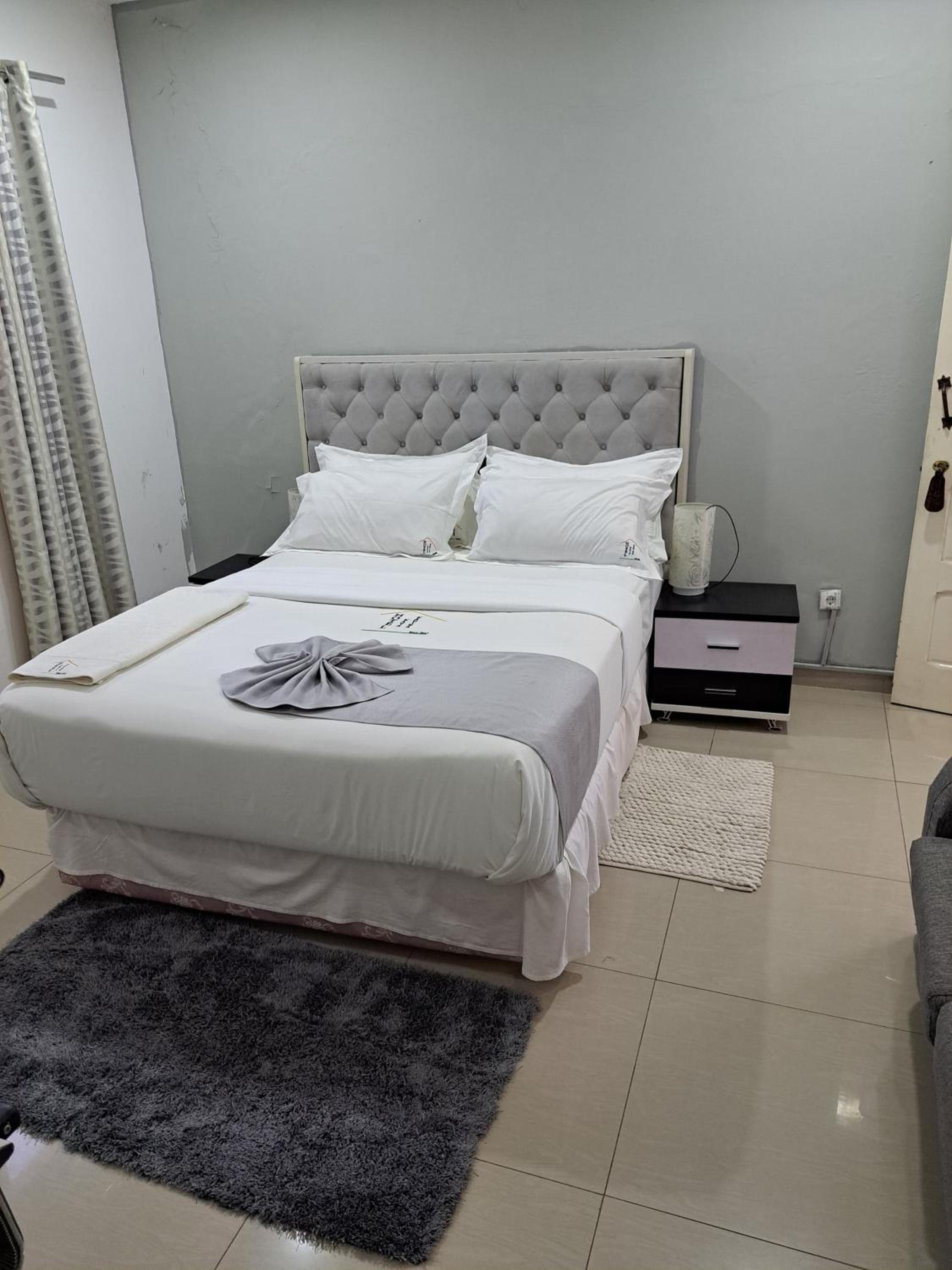 Deluxe Double Or Twin Room photo 2
