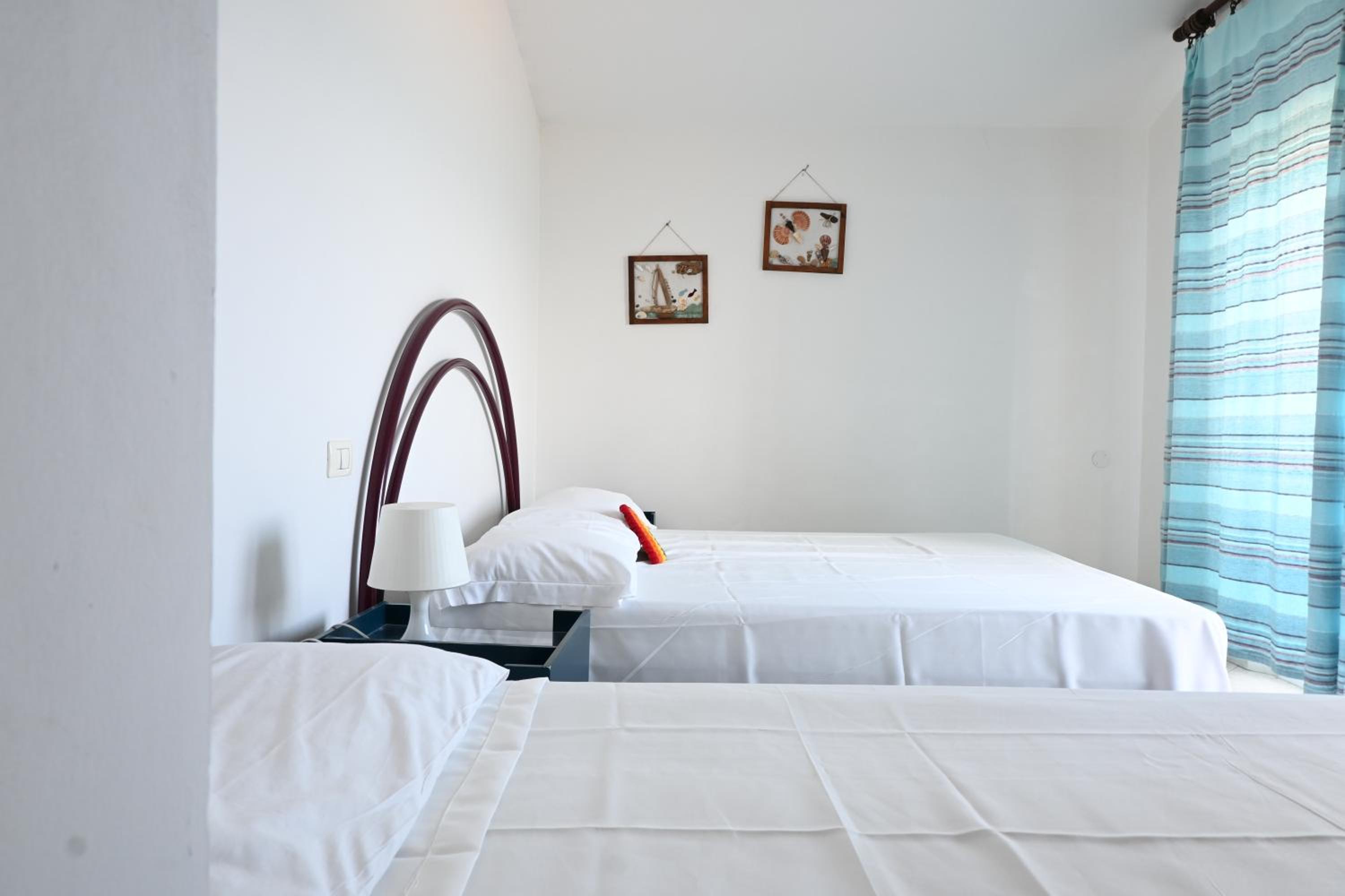 One-Bedroom Apartment photo 3