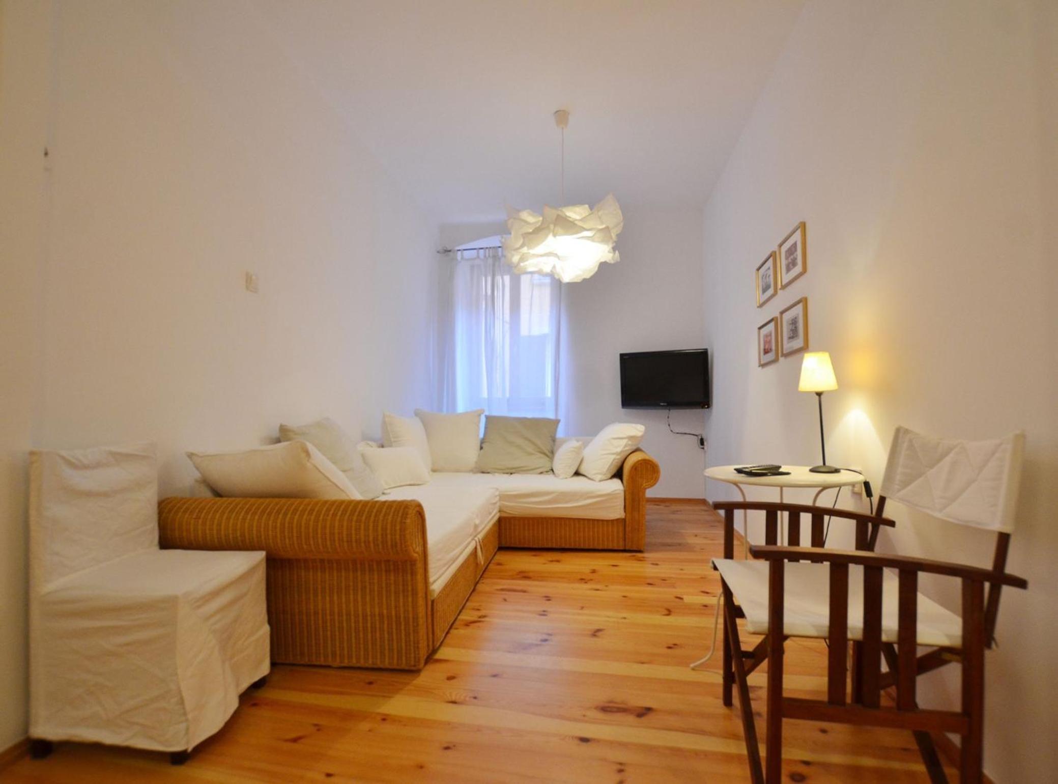 One Bedroom Apartment