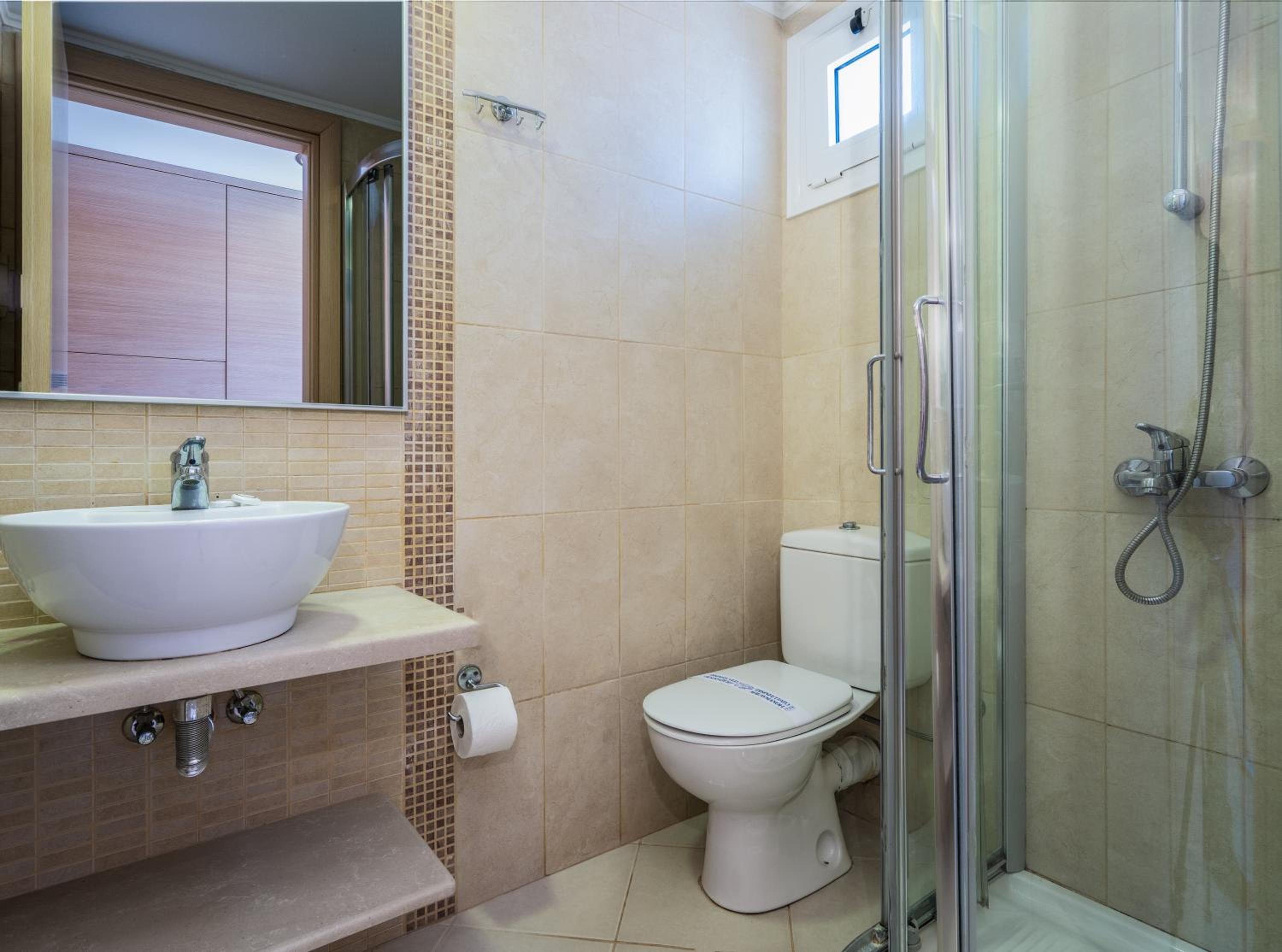  Standard Double or Twin Room - Photo 3