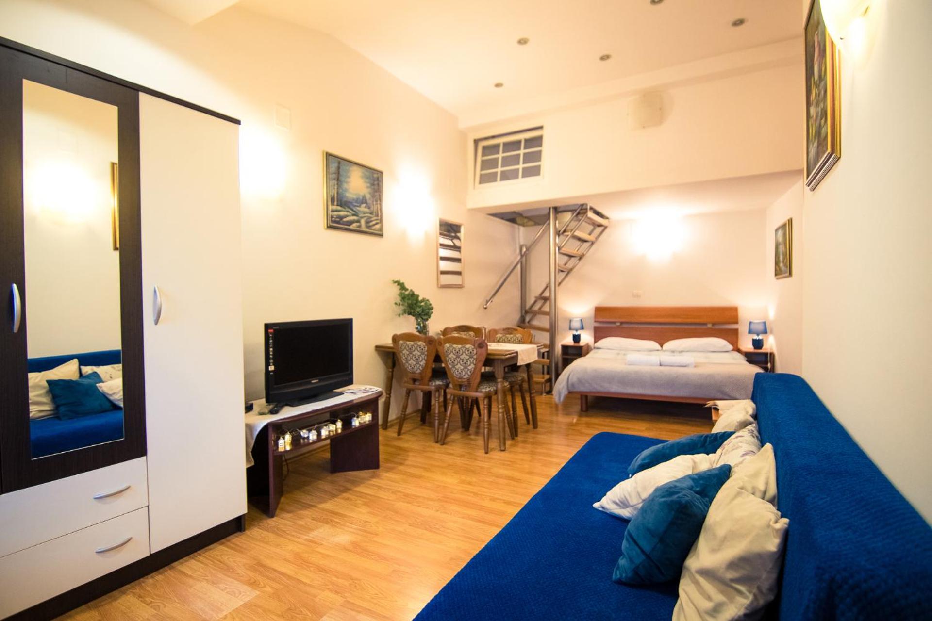 Studio Apartment - Photo 13
