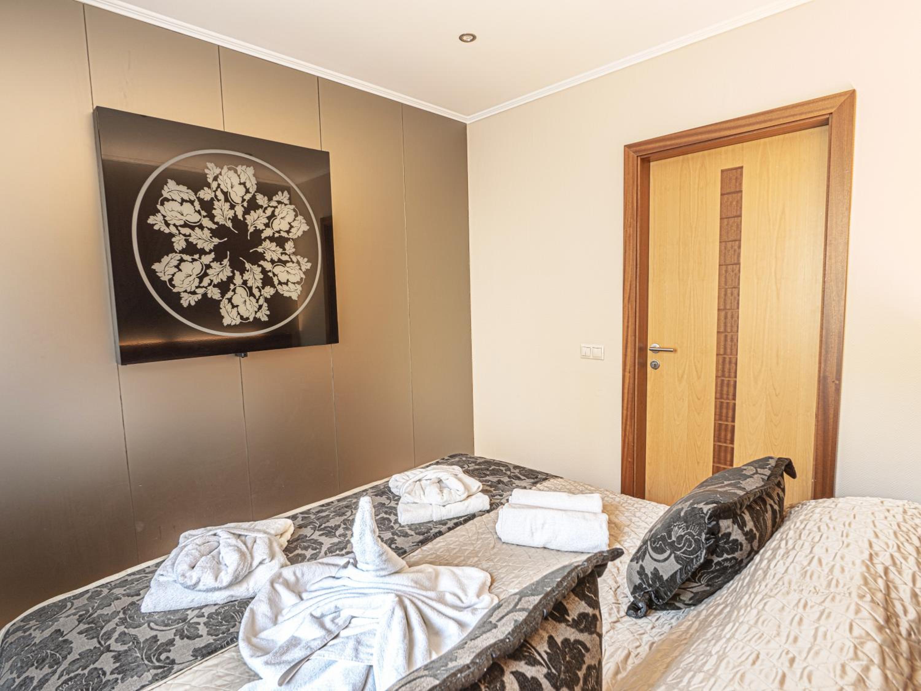 Suite with Terrace - Photo 1