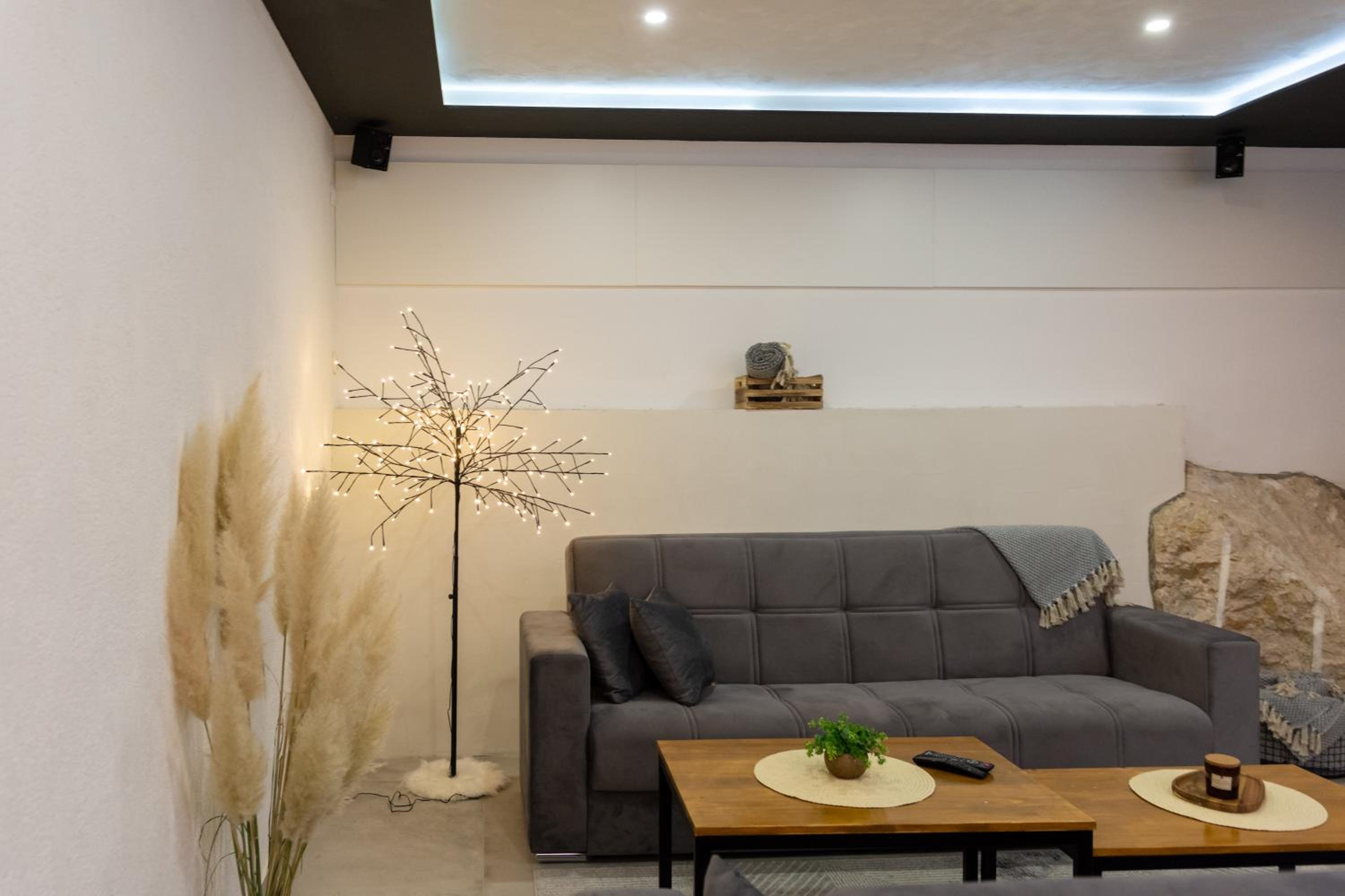 Villa photo 3