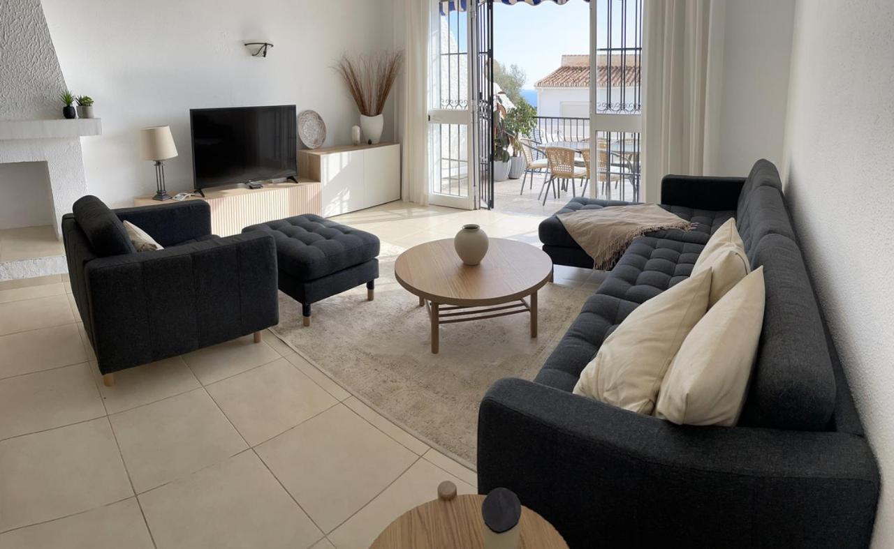Two-Bedroom House photo 3