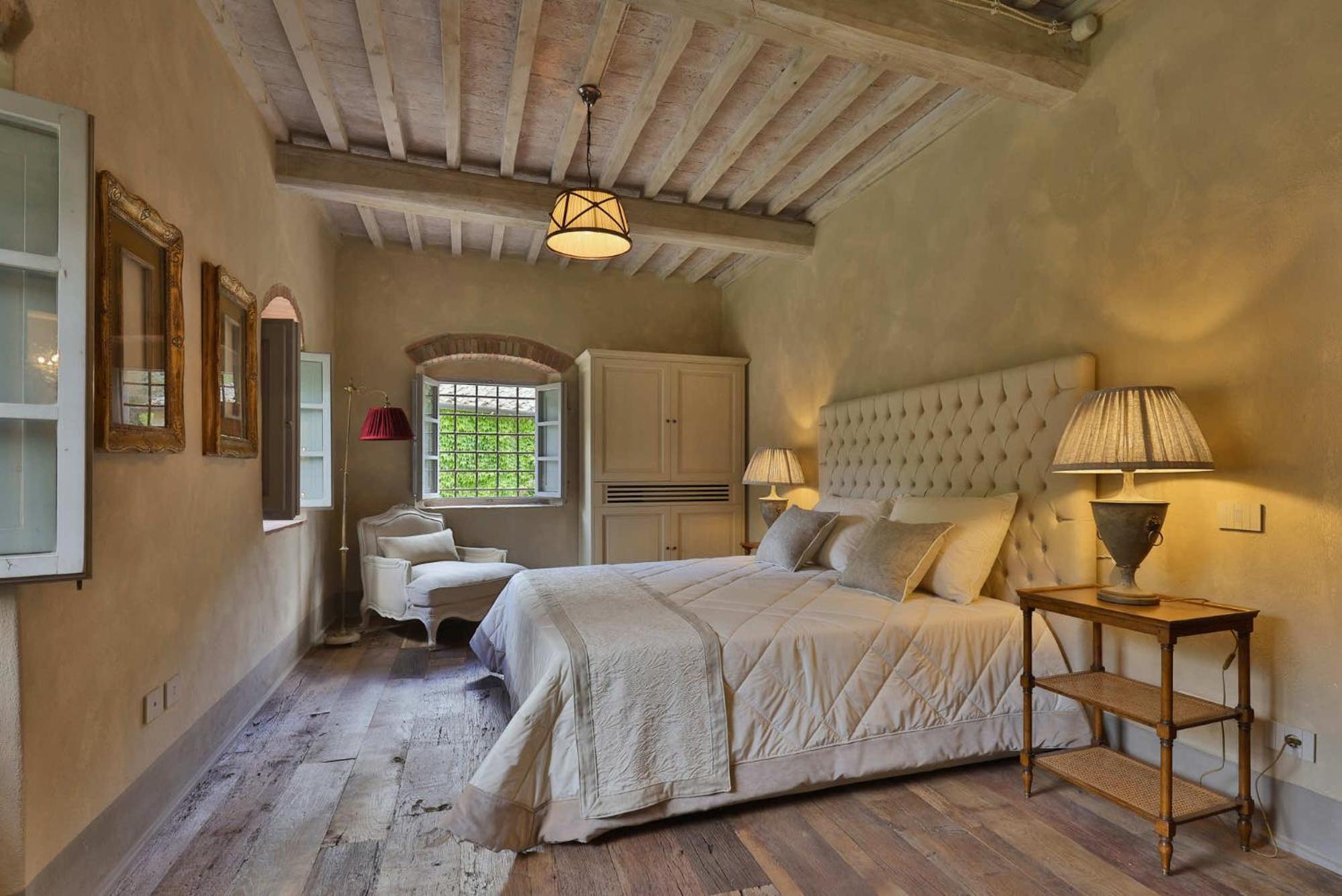 Villa photo 1