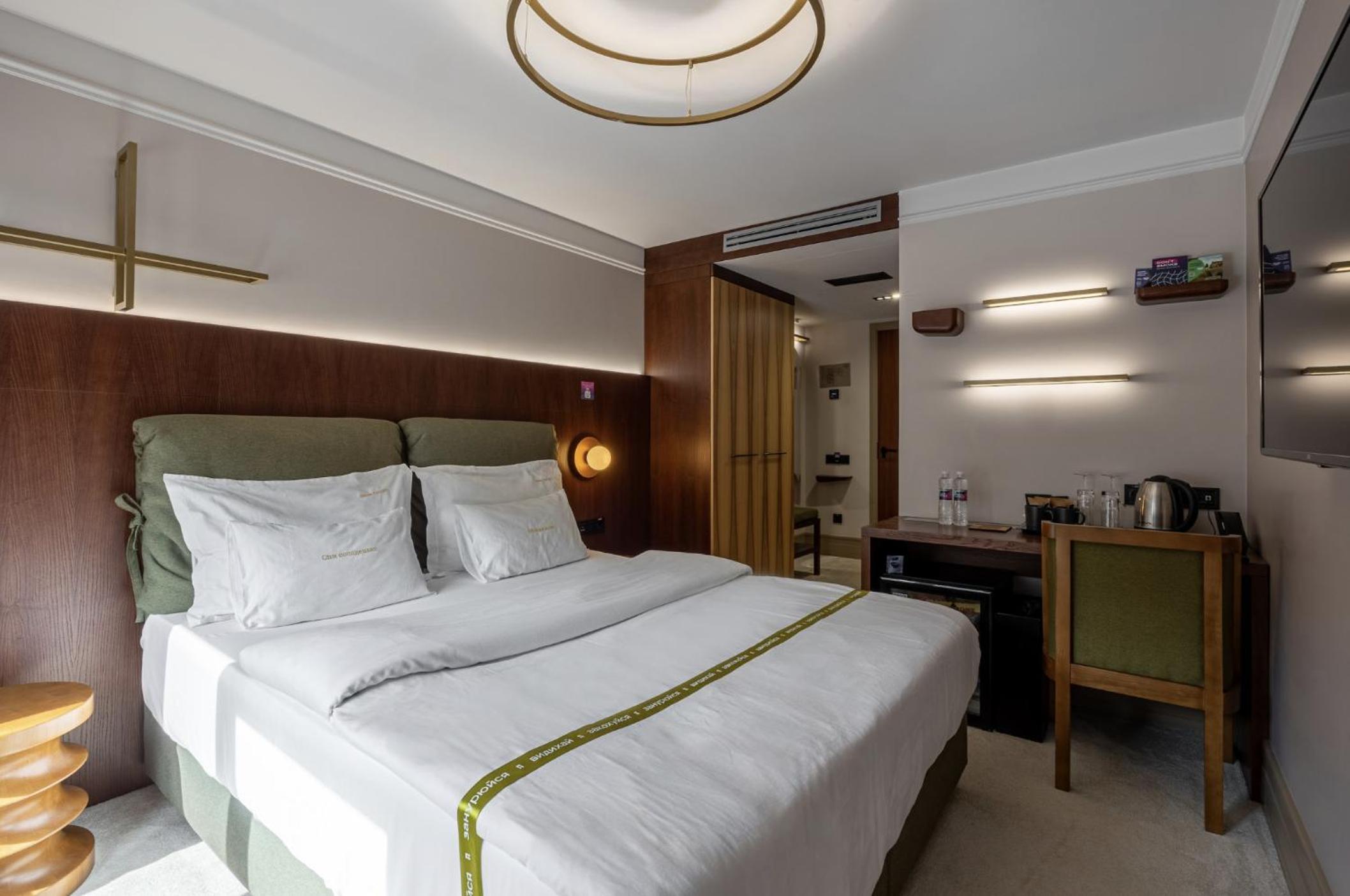 Standard Double or Twin Room photo 1