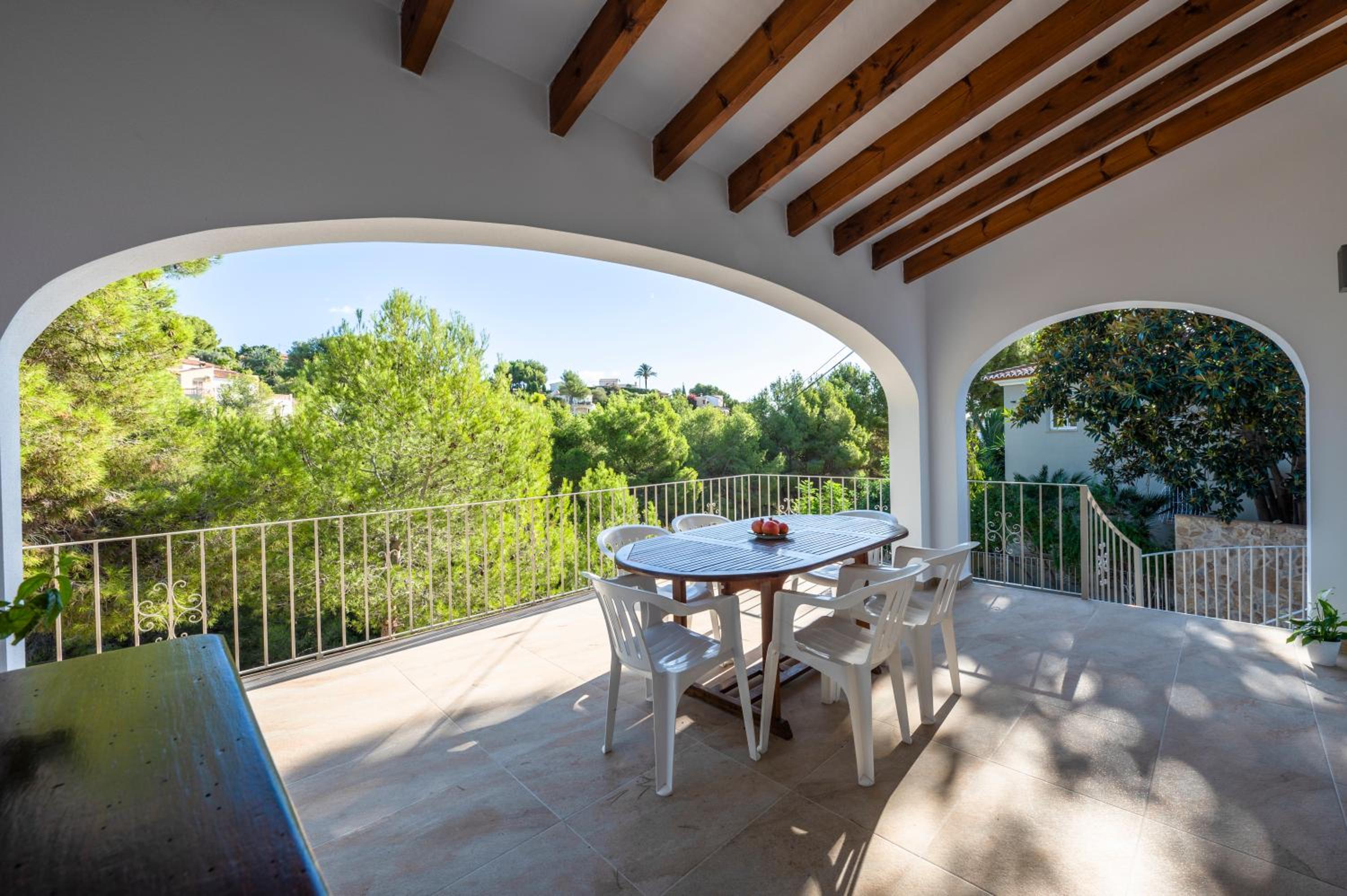 Three-Bedroom Villa photo 3