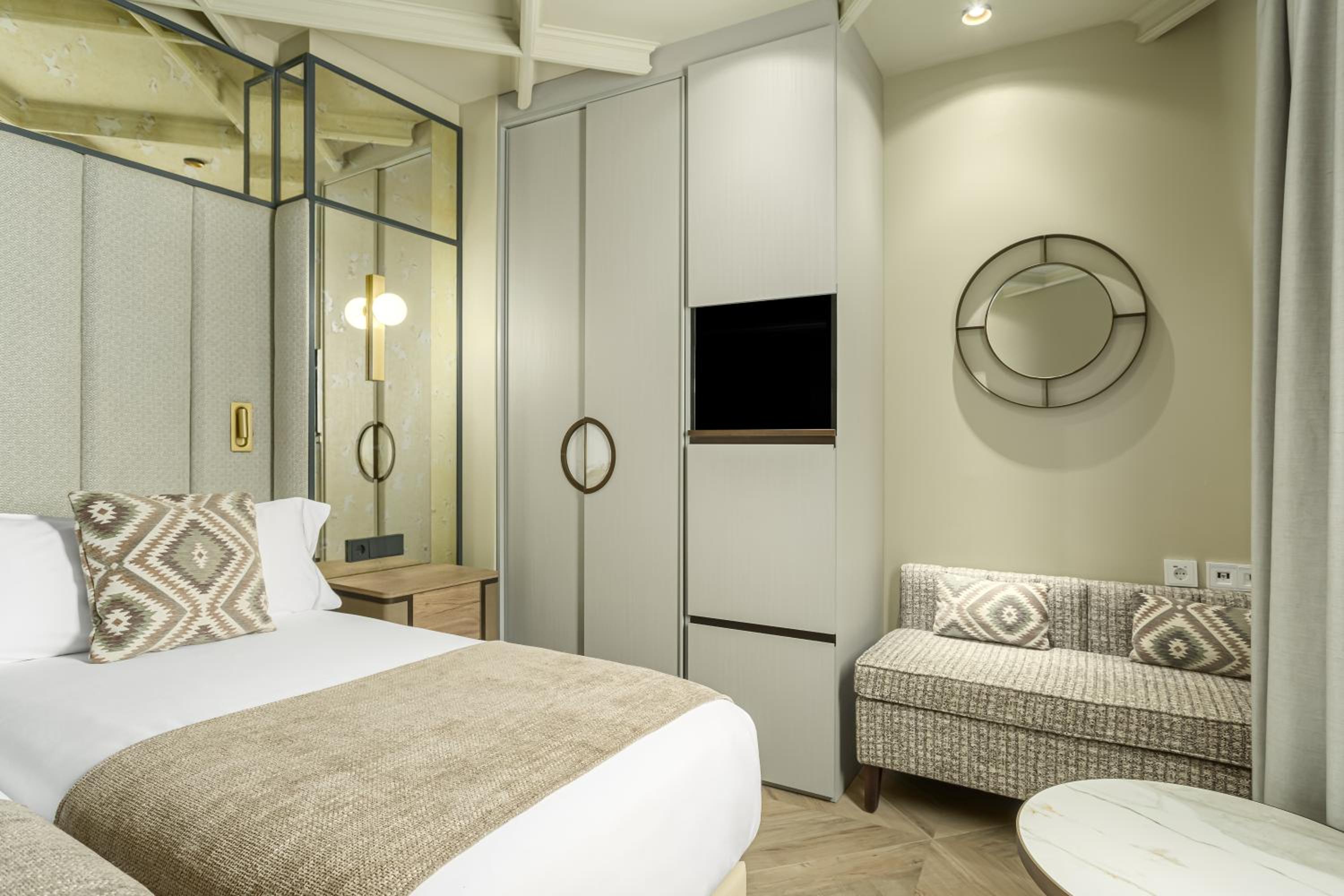 Executive Double Room - Photo 3