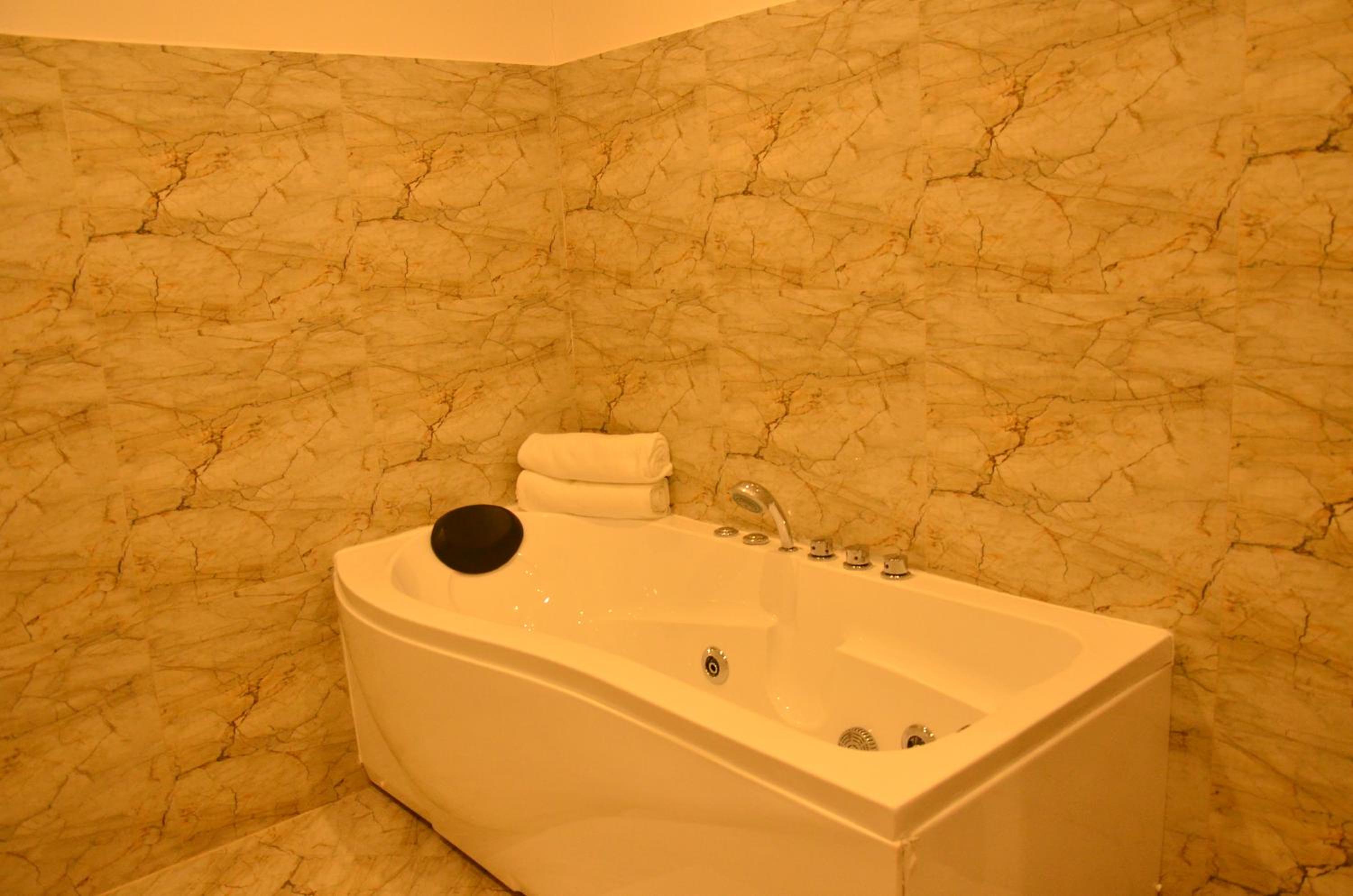 Junior Suite with Garden View photo 1