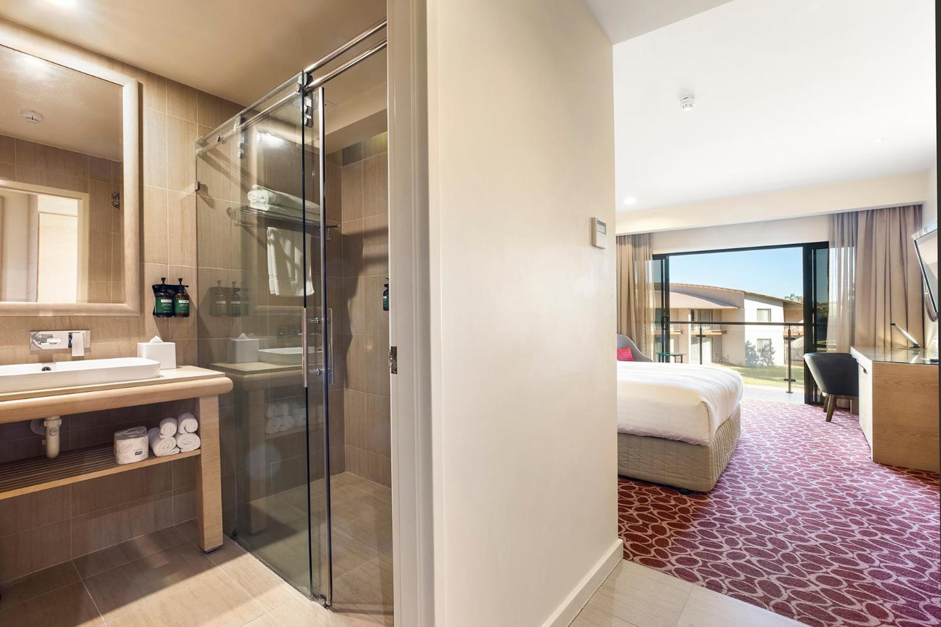 Premium King Room