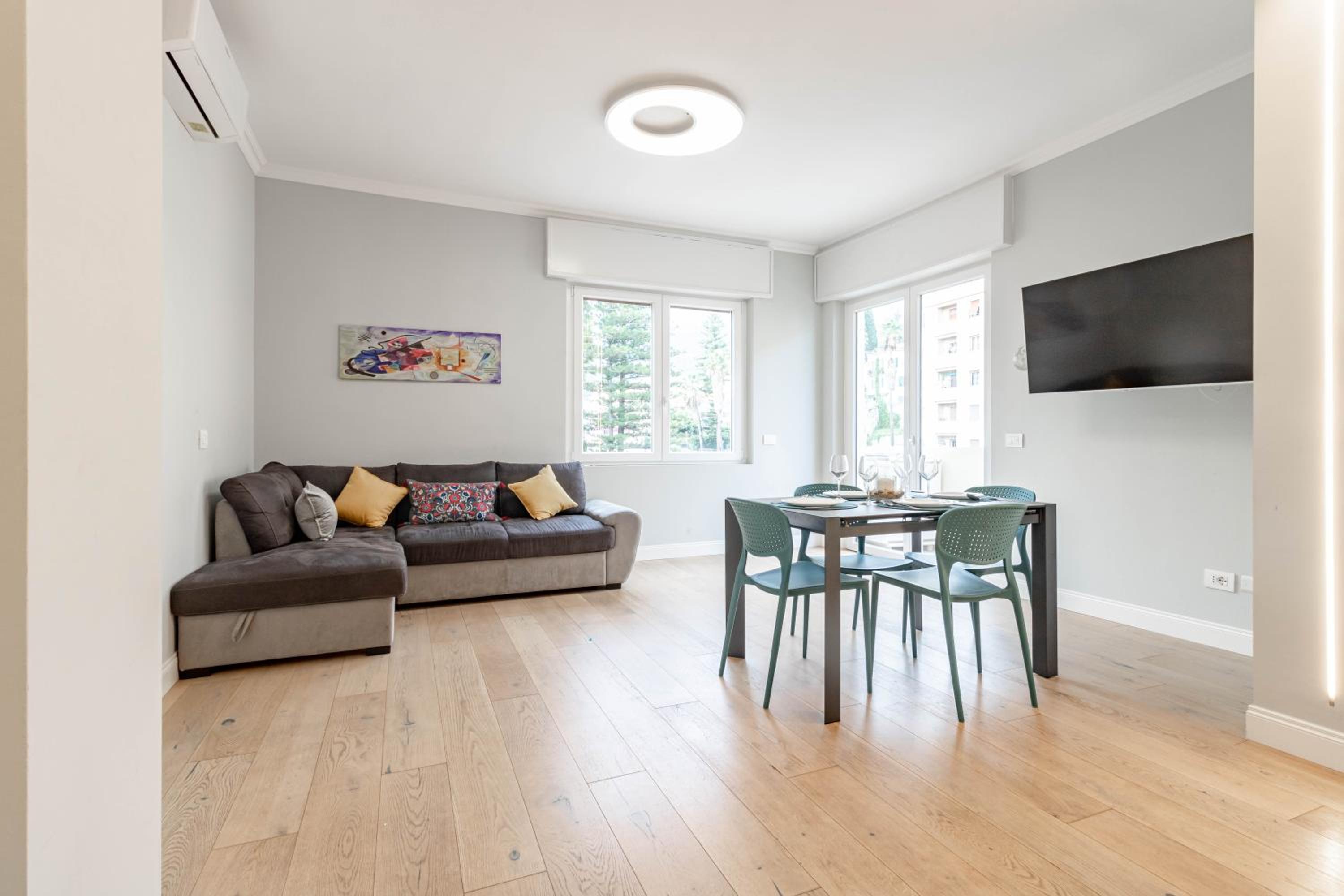 One-Bedroom Apartment